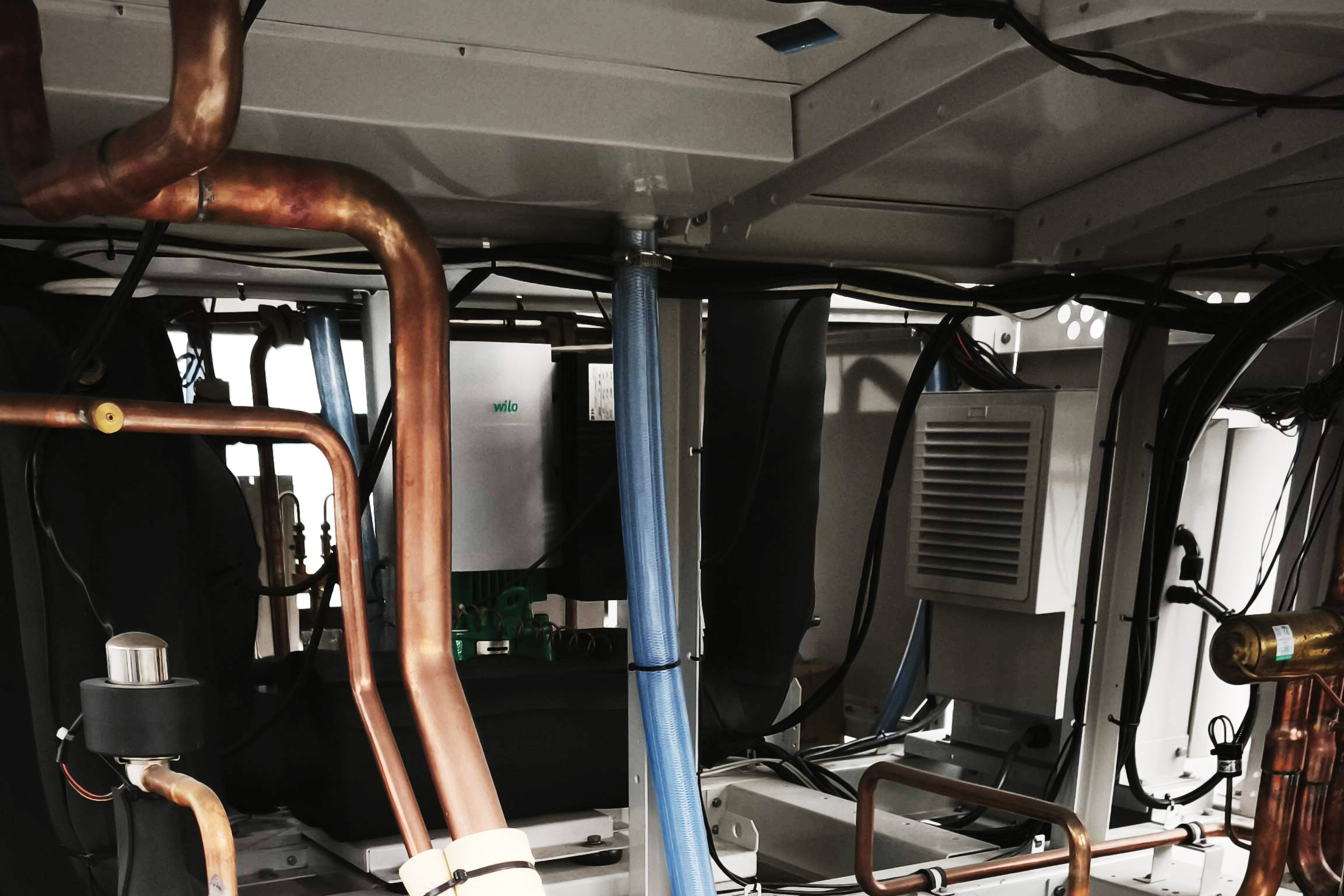Chiller York 159/160 kW | pompa di calore | Nuovo in vendita - foto 9