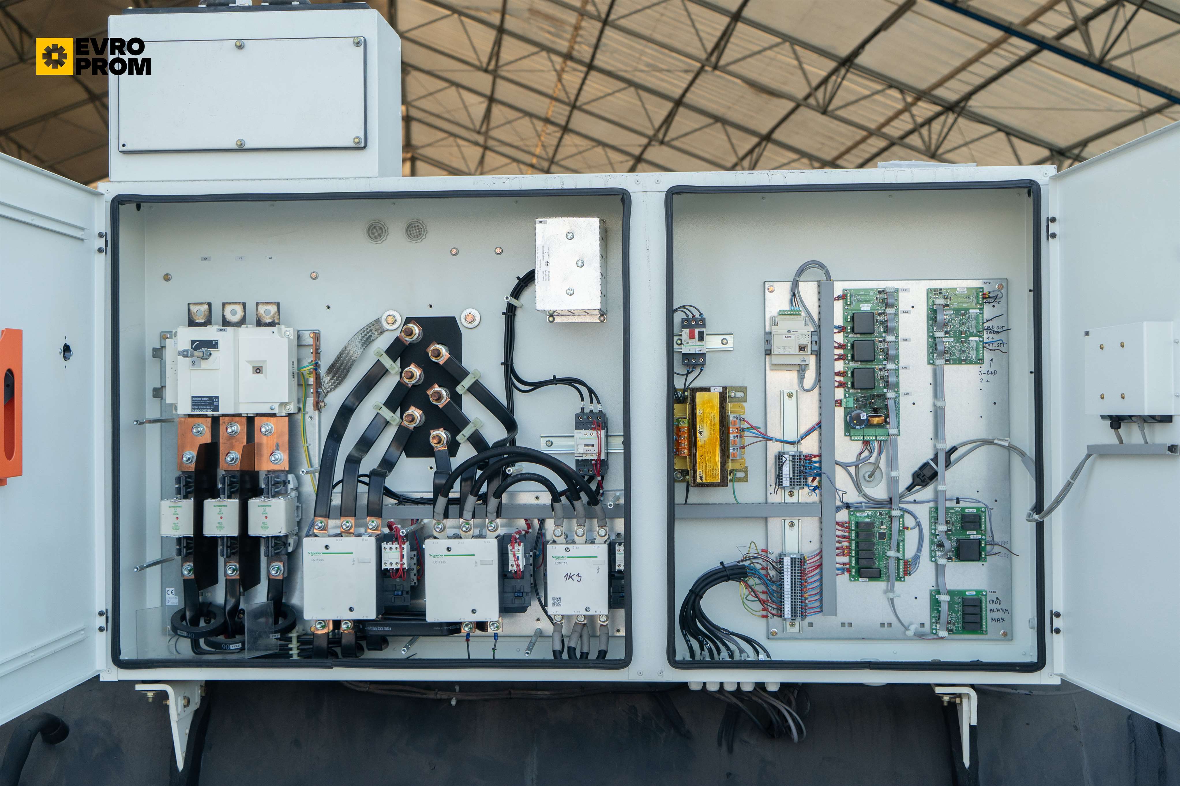 Water cooled chiller Trane | 1055 kW | Usato | Garanzia in vendita - foto 10
