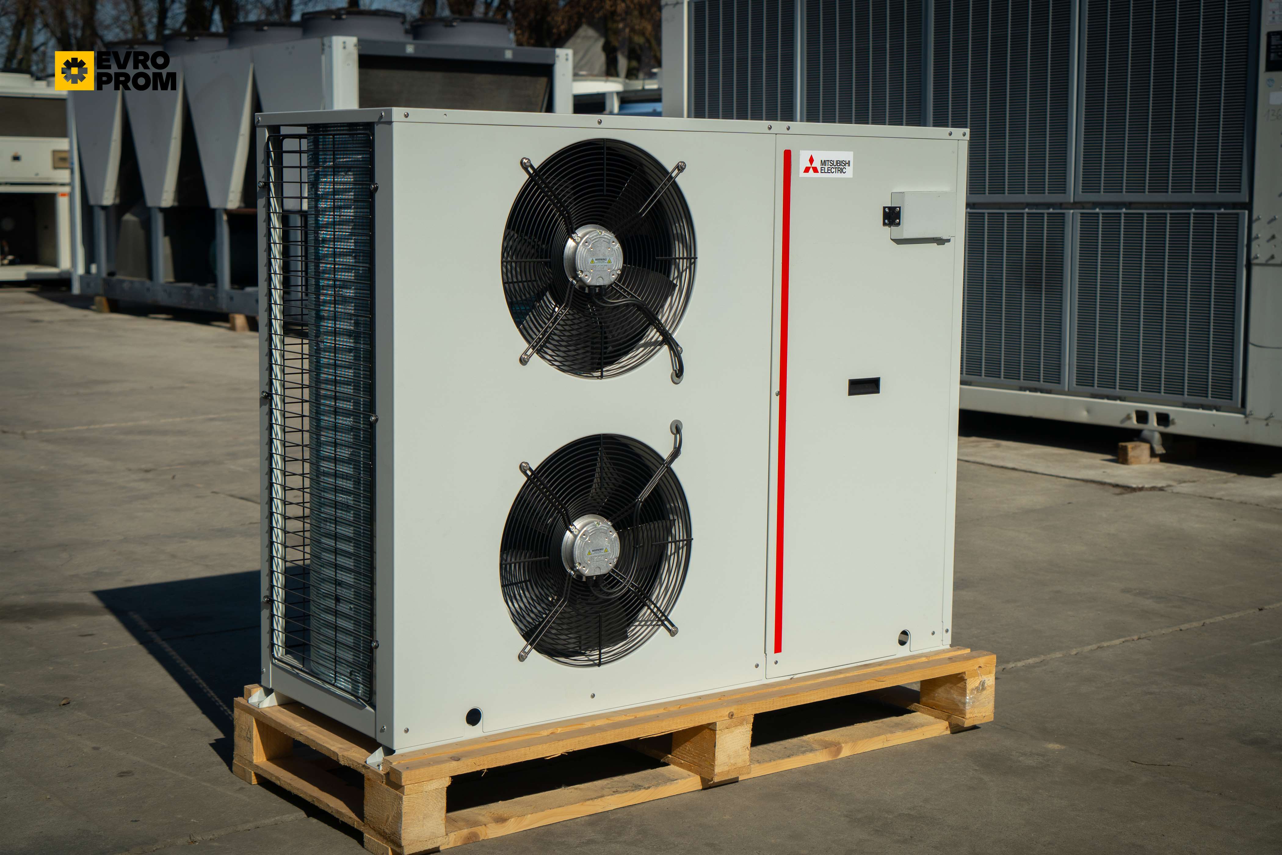 Chiller CLIMAVENETA | 15,6/17,2 kW | Garanzia | Nuovo in vendita - foto 2