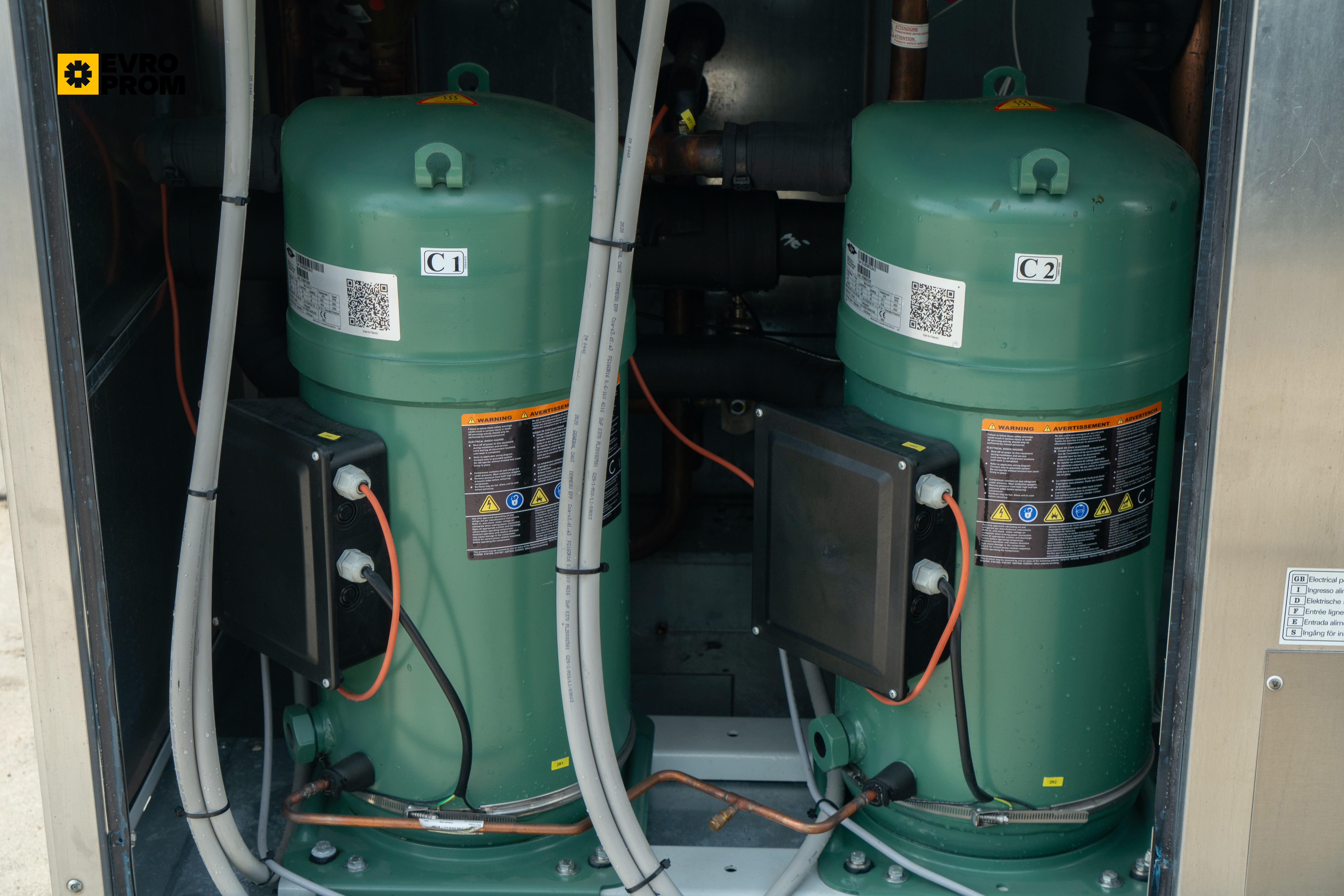 Chiller Climaveneta 311/327 kW | pompa di calore| Nuovo in vendita - foto 12