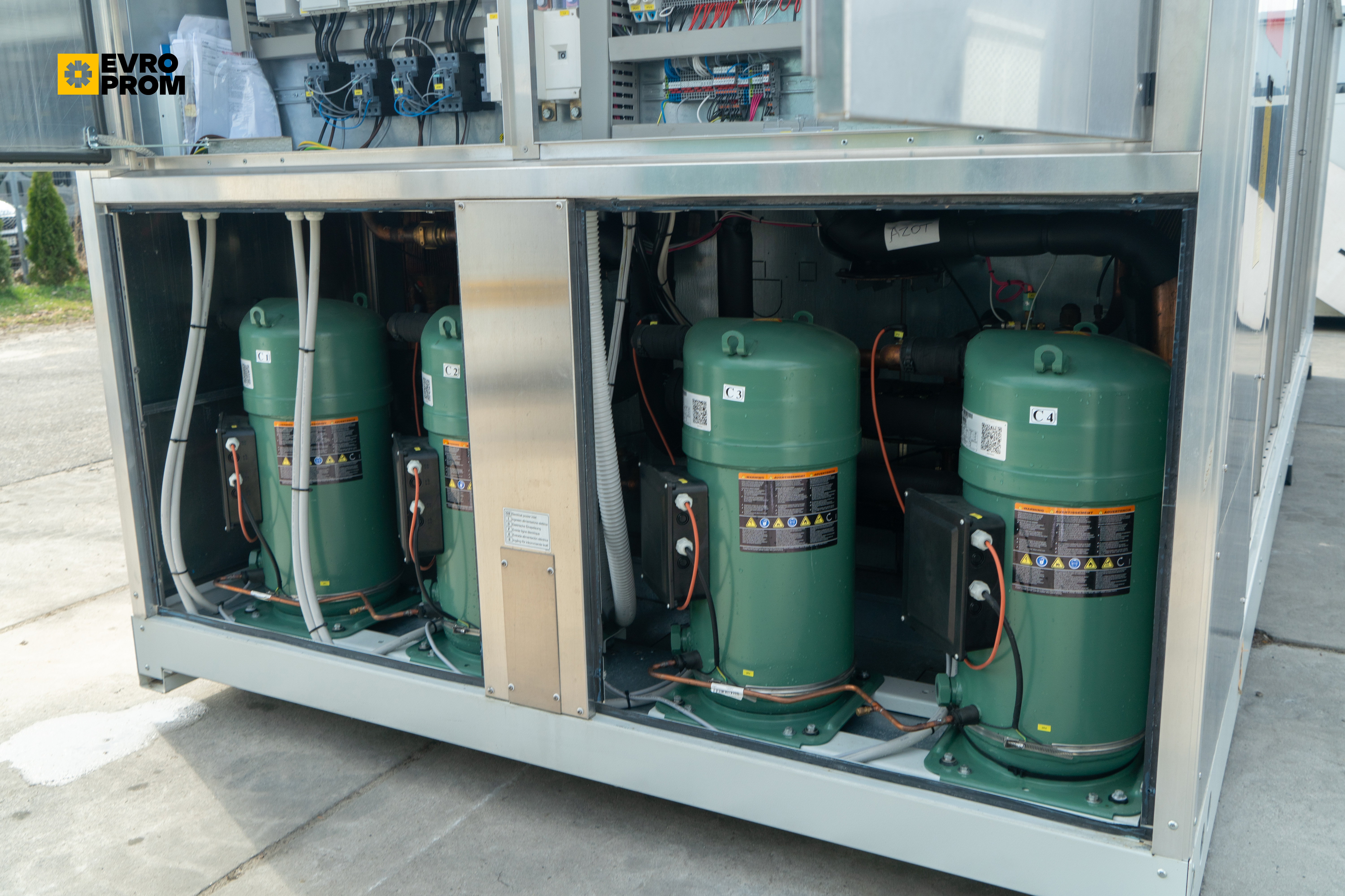Chiller Climaveneta 311/327 kW | pompa di calore| Nuovo in vendita - foto 11