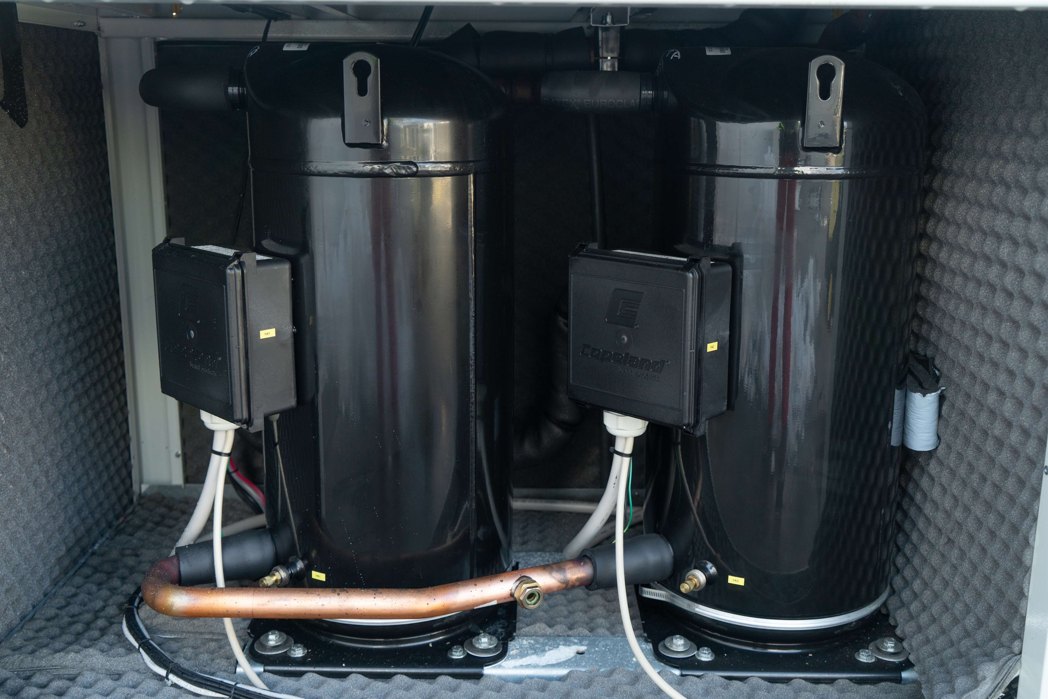 Water cooled chiller Climaveneta | 251/282 kW | Nuovo in vendita - foto 7