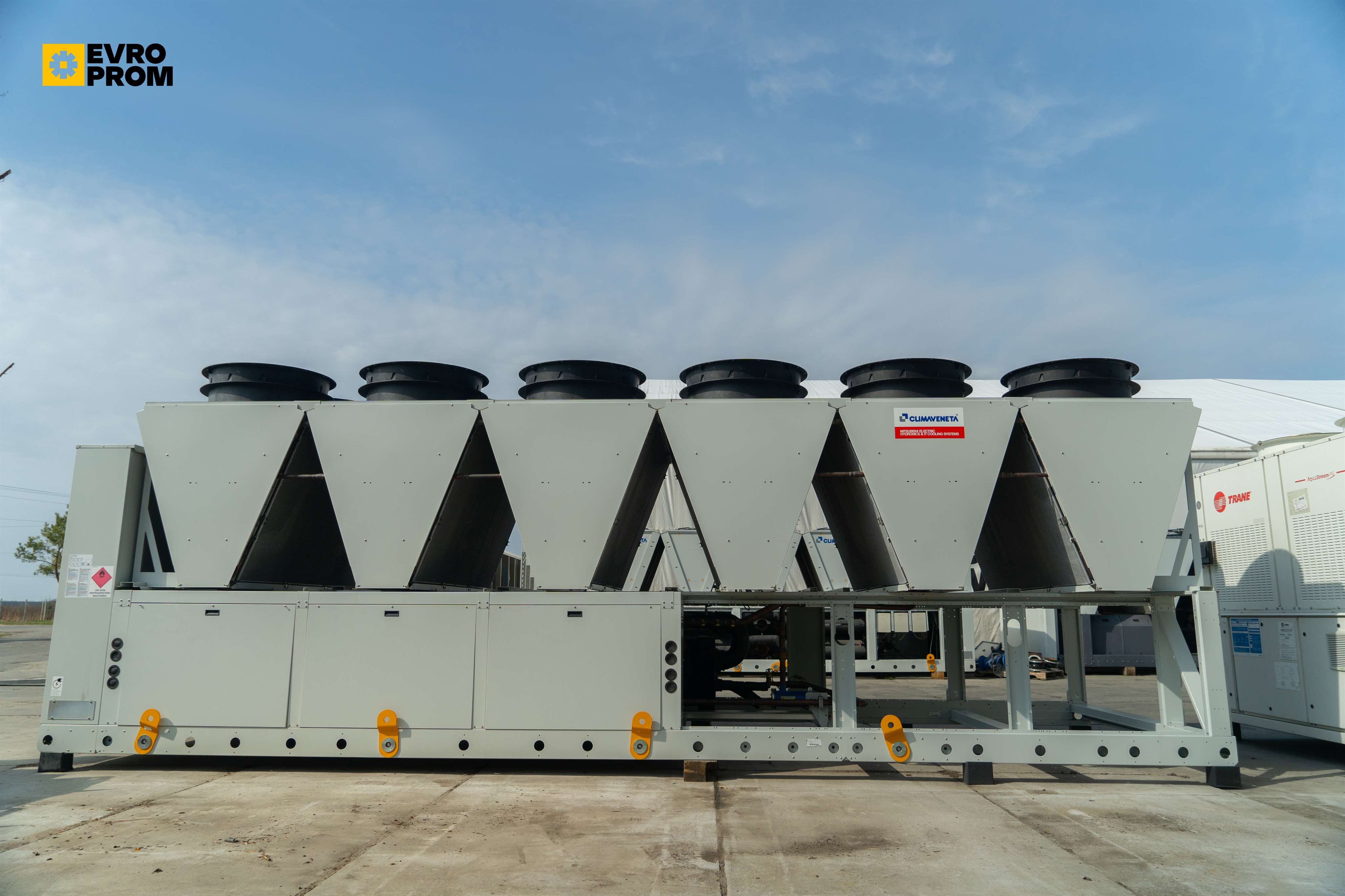 Chiller CLIMAVENETA | 657 kW | 2023 | Garanzia | Nuovo in vendita - foto 4