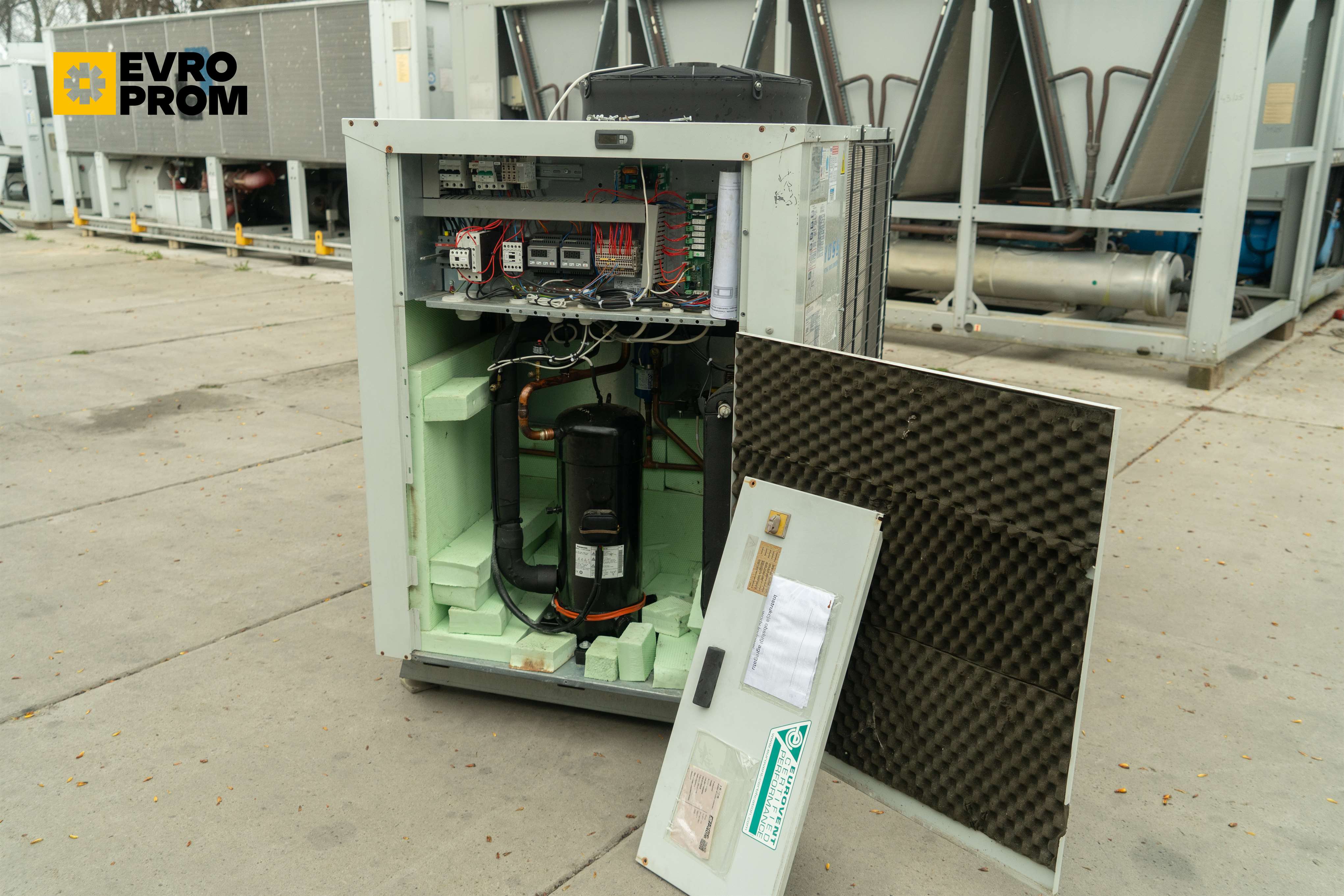Aircooled chiller Rhoss | 34 kW | 2015 | Garanzia in vendita - foto 6