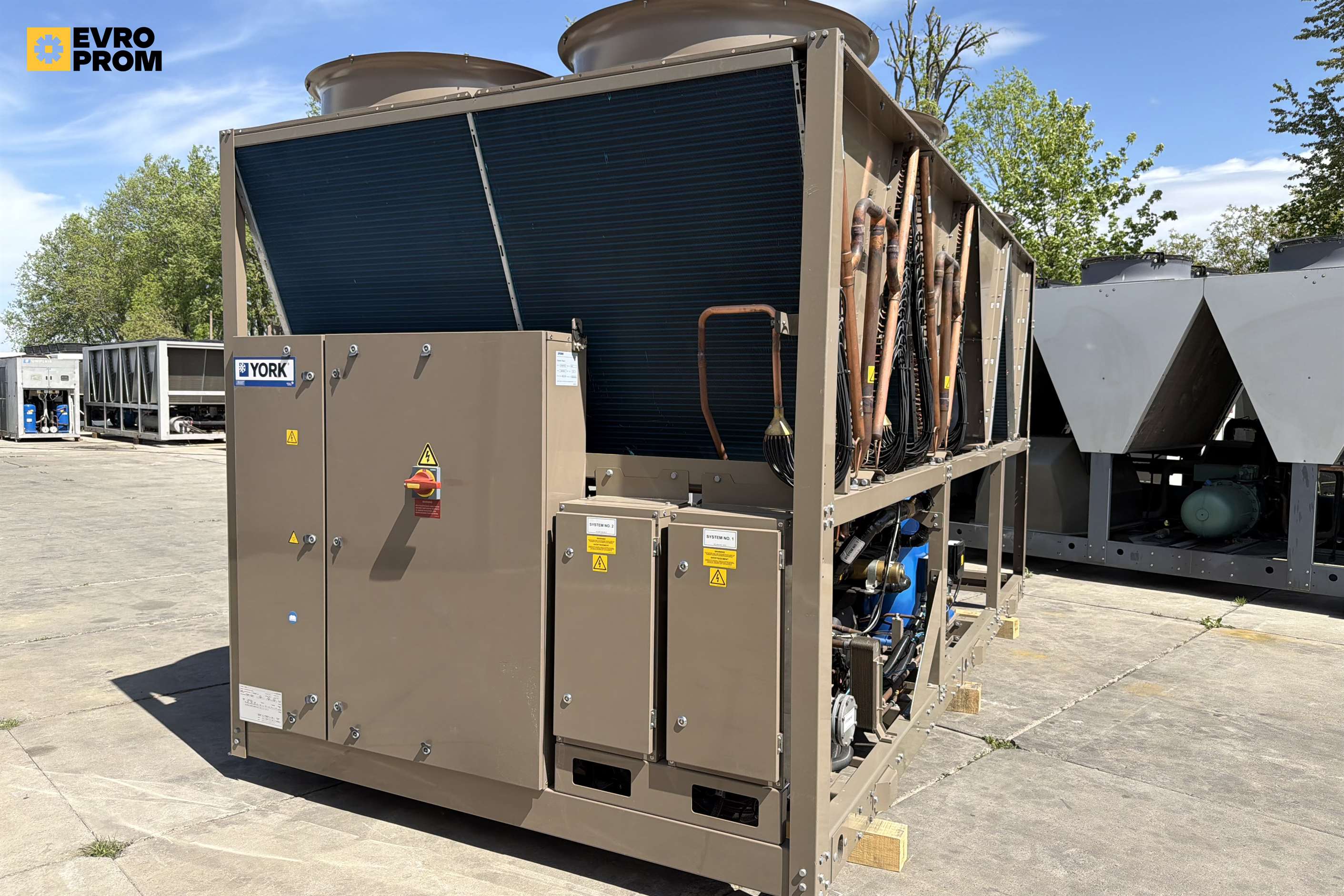 Chiller York 364/406 kW | pompa di calore | Nuovo in vendita - foto 4