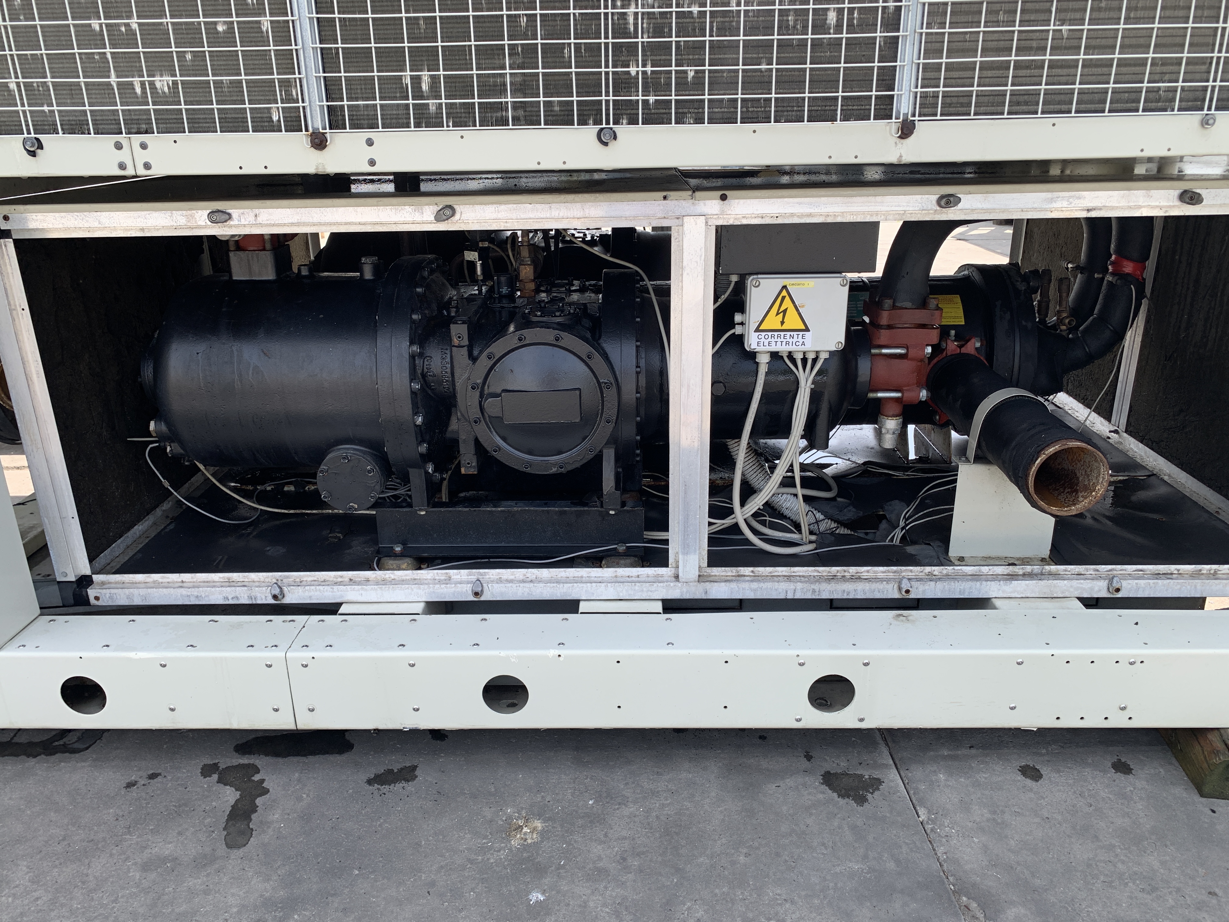 Air cooled chiller McQuay | 605 kW | Usato | Garanzia in vendita - foto 8