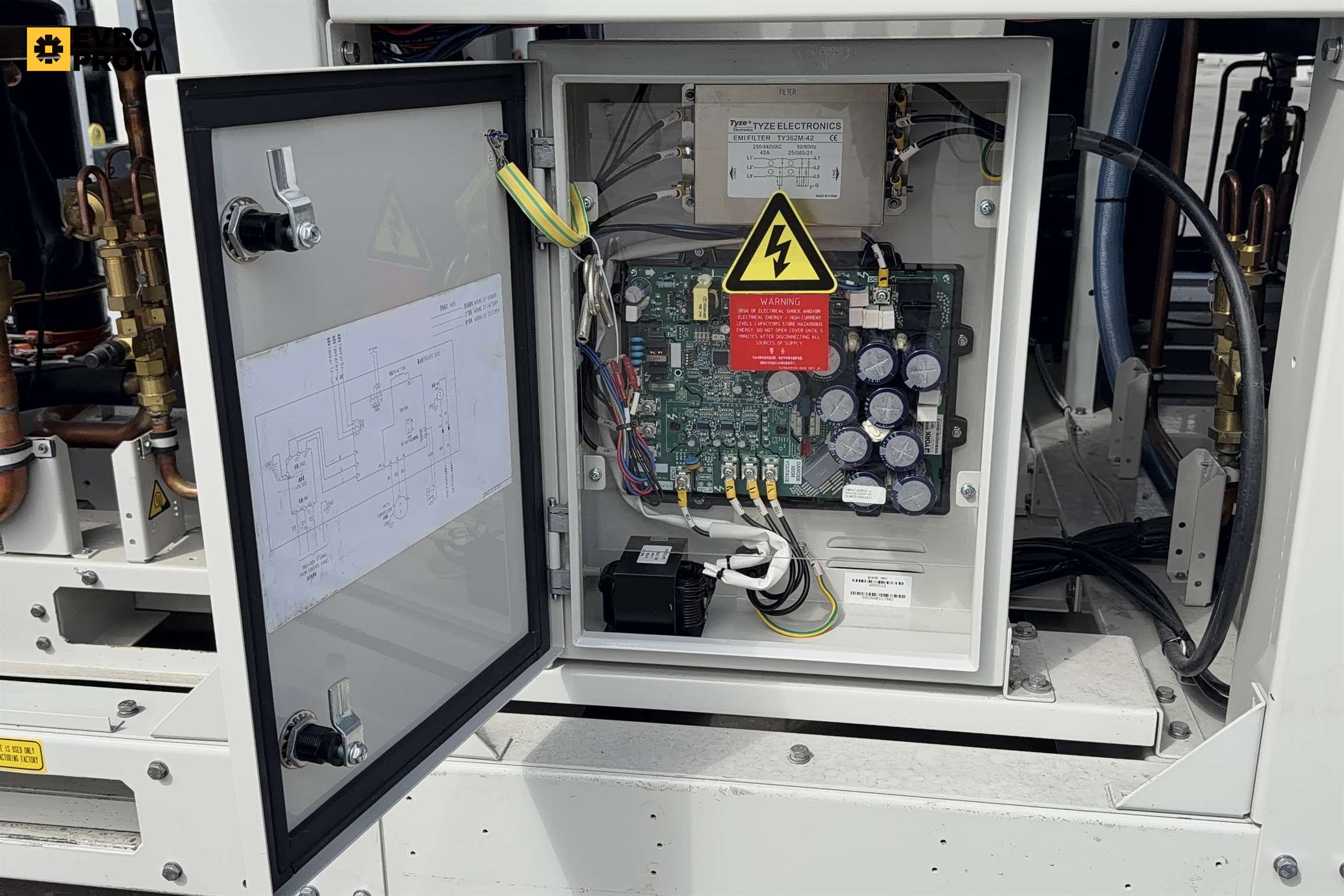 Chiller York 159/160 kW | pompa di calore | Nuovo in vendita - foto 11