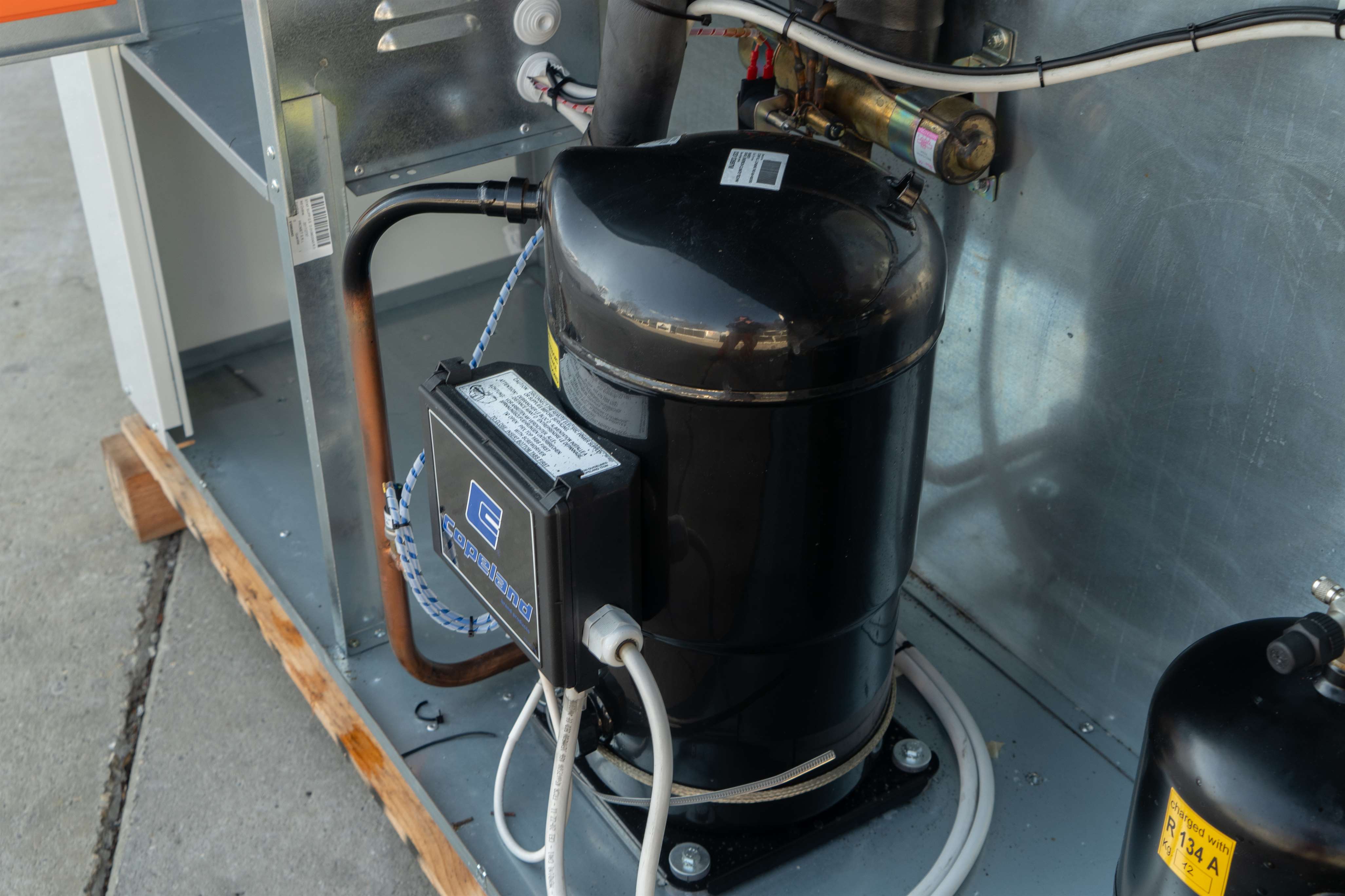 Chiller/Pompa di calore EMICON | 22/25 kW | Garanzia in vendita - foto 8