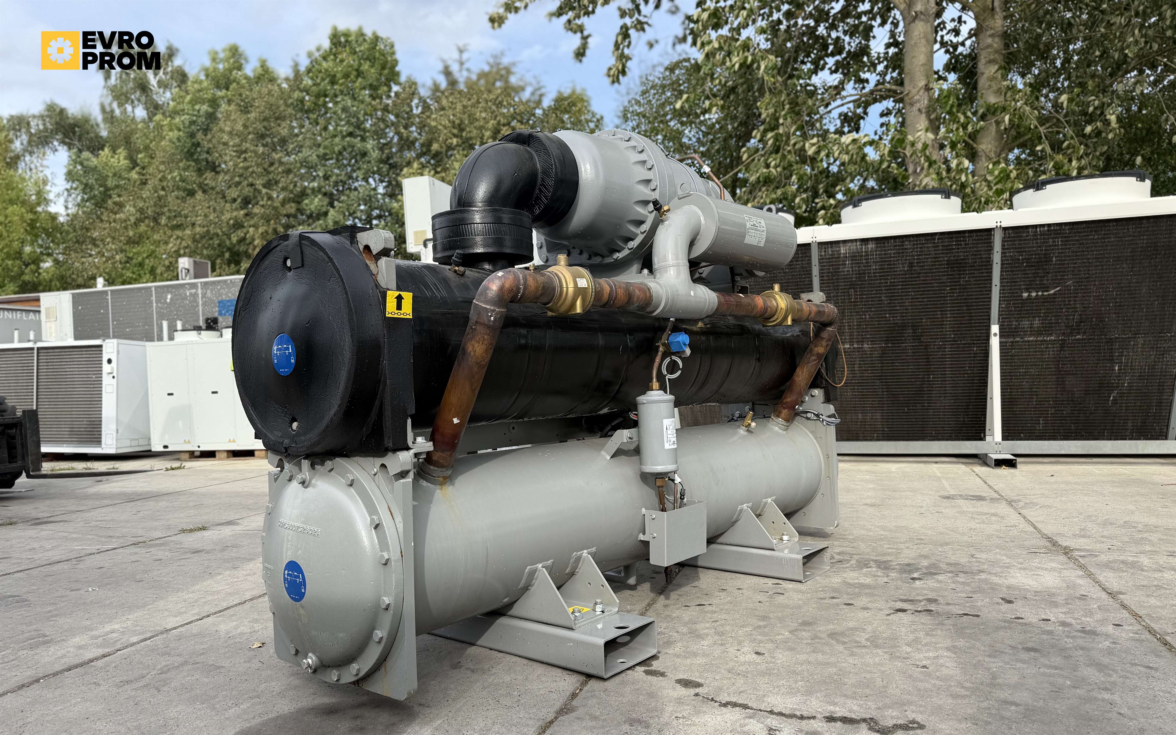 Watercooled chiller Carrier | 476 kW | Usato | Garanzia in vendita - foto 3