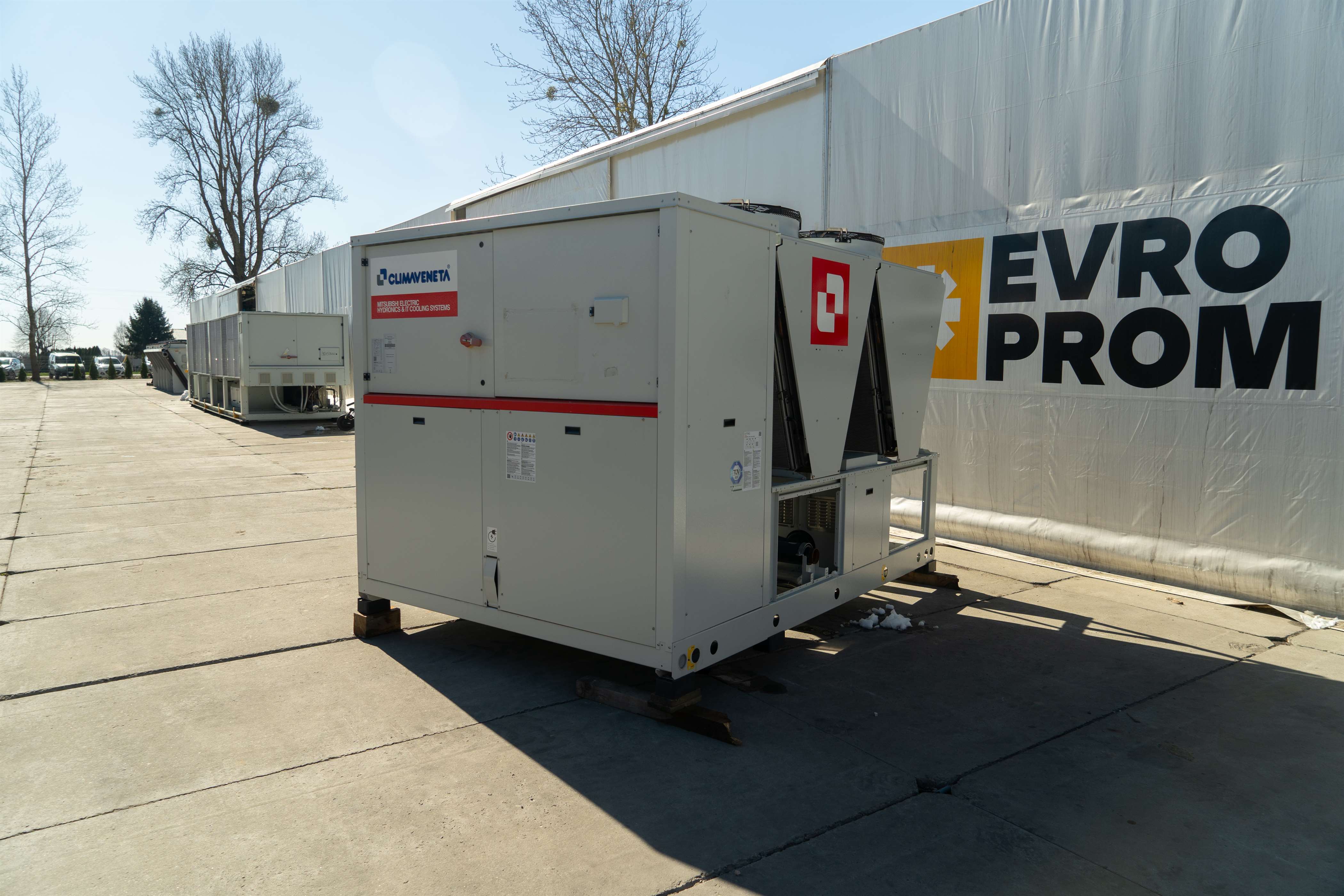 Chiller CLIMAVENETA | 194.1 kW | Garanzia | Nuovo in vendita - foto 2