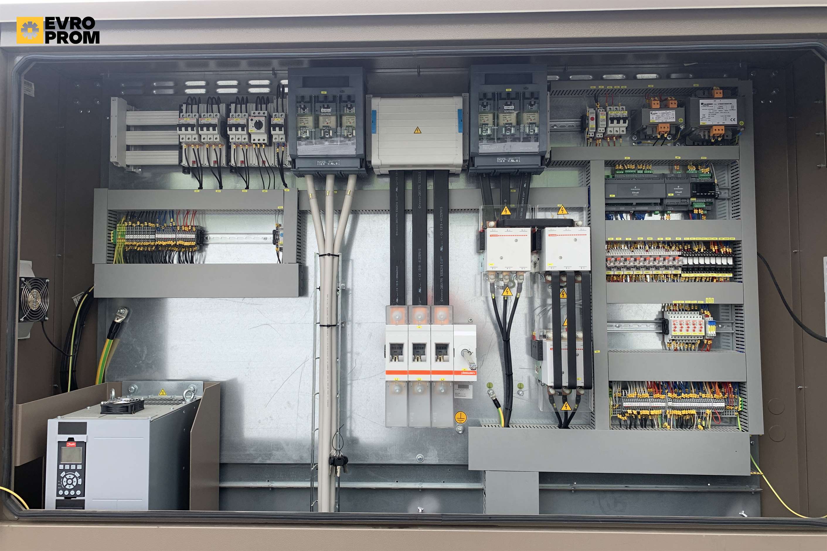 Chiller York 535 kW | R1234ze | EC-fans | 2024 | Nuovo in vendita - foto 11