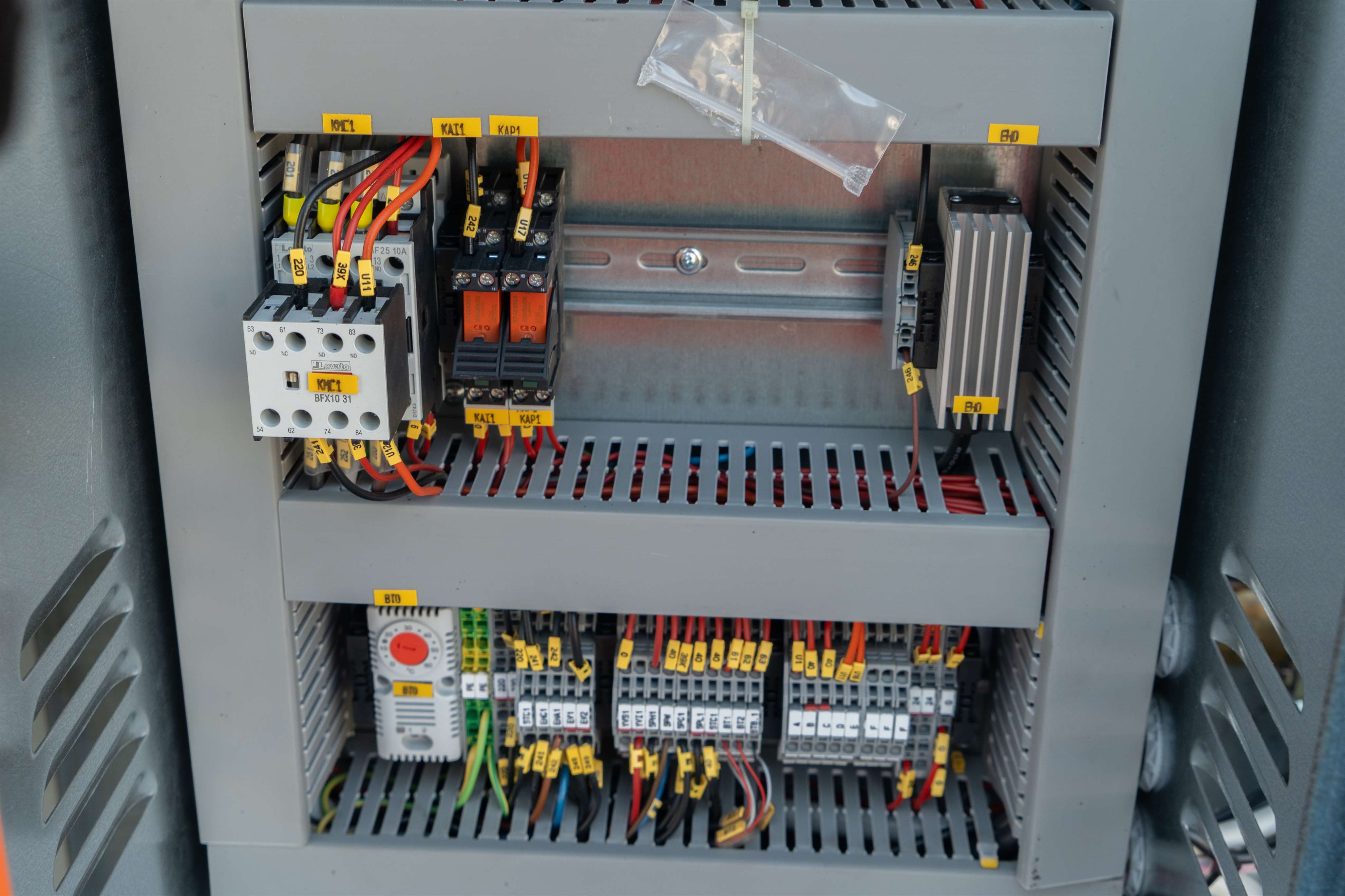 Chiller/Pompa di calore EMICON | 22/25 kW | Garanzia in vendita - foto 12