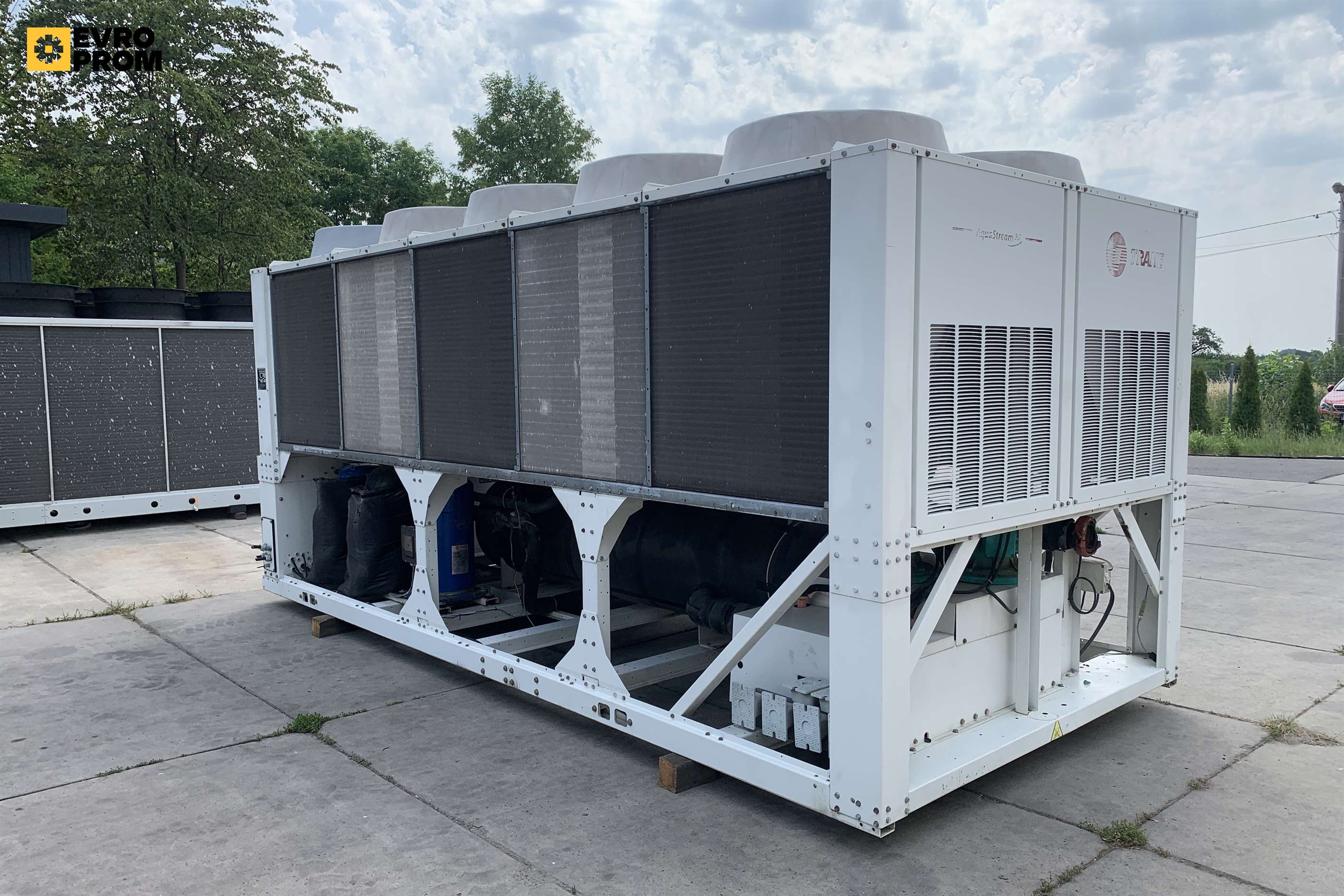 Chiller Trane usato | 380,9 kW | 2011 Garanzia in vendita - foto 3