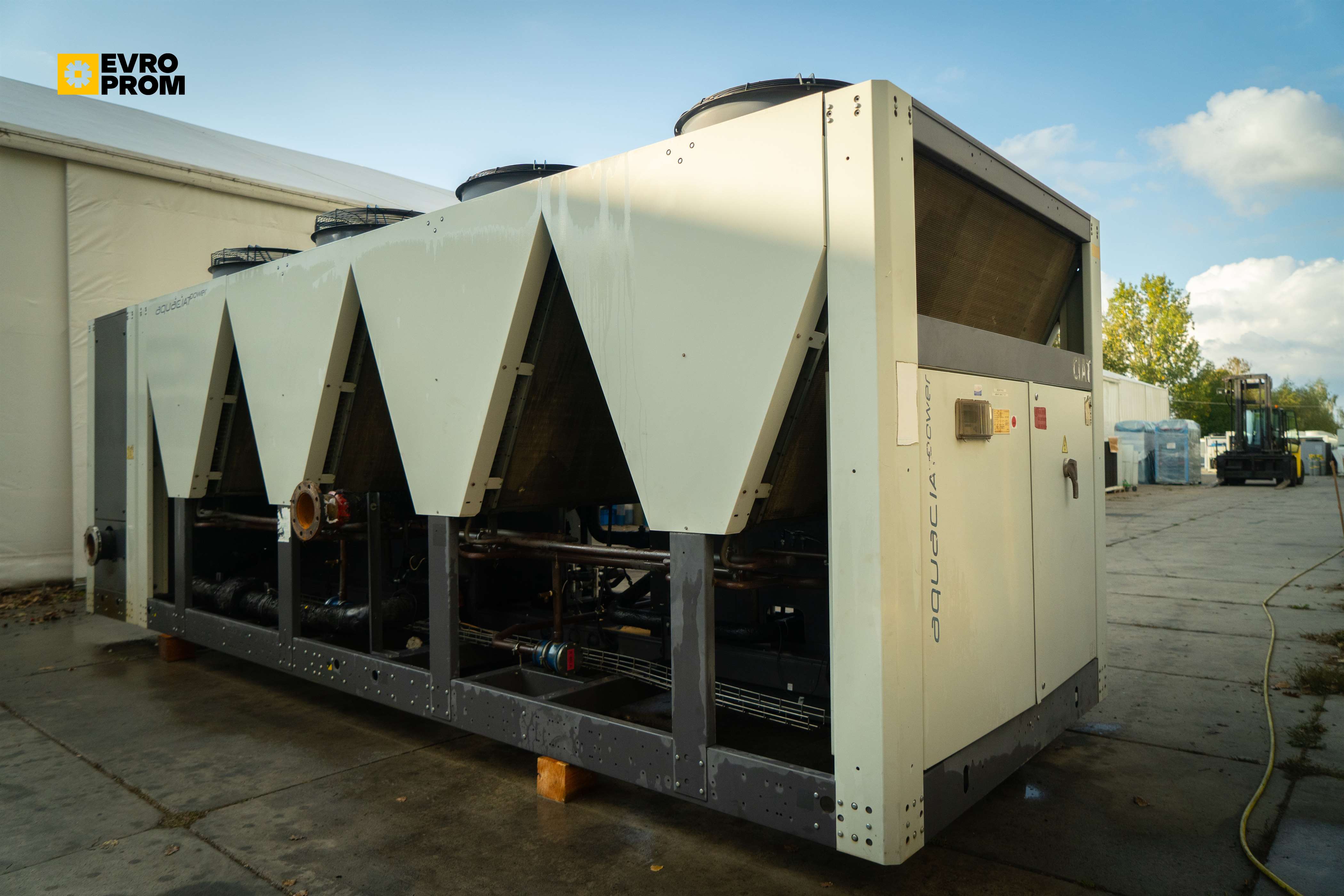 Air cooled chiller CIAT | 493 kW | Usato | Garanzia in vendita - foto 1