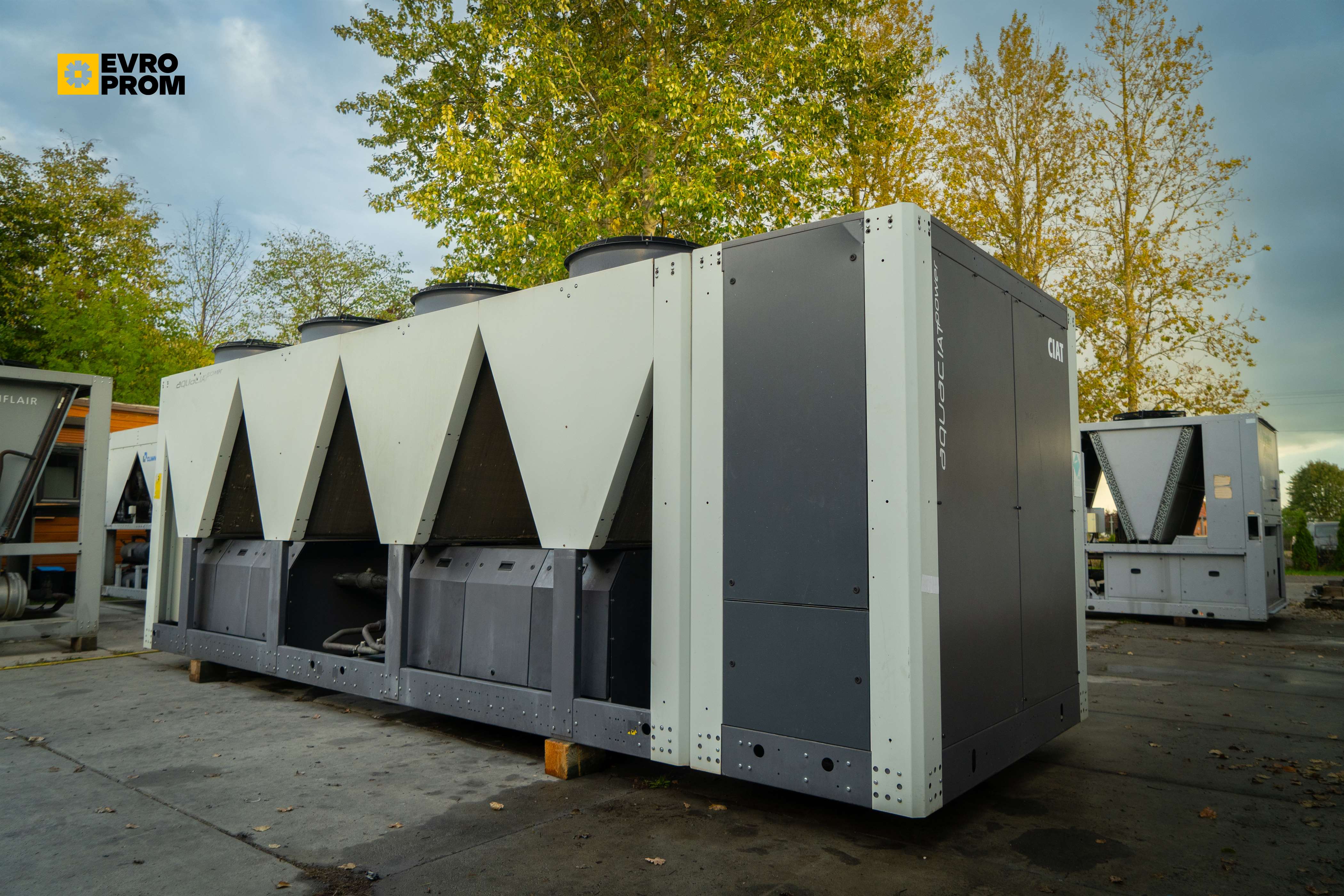 Air cooled chiller CIAT | 493 kW | Usato | Garanzia in vendita - foto 3
