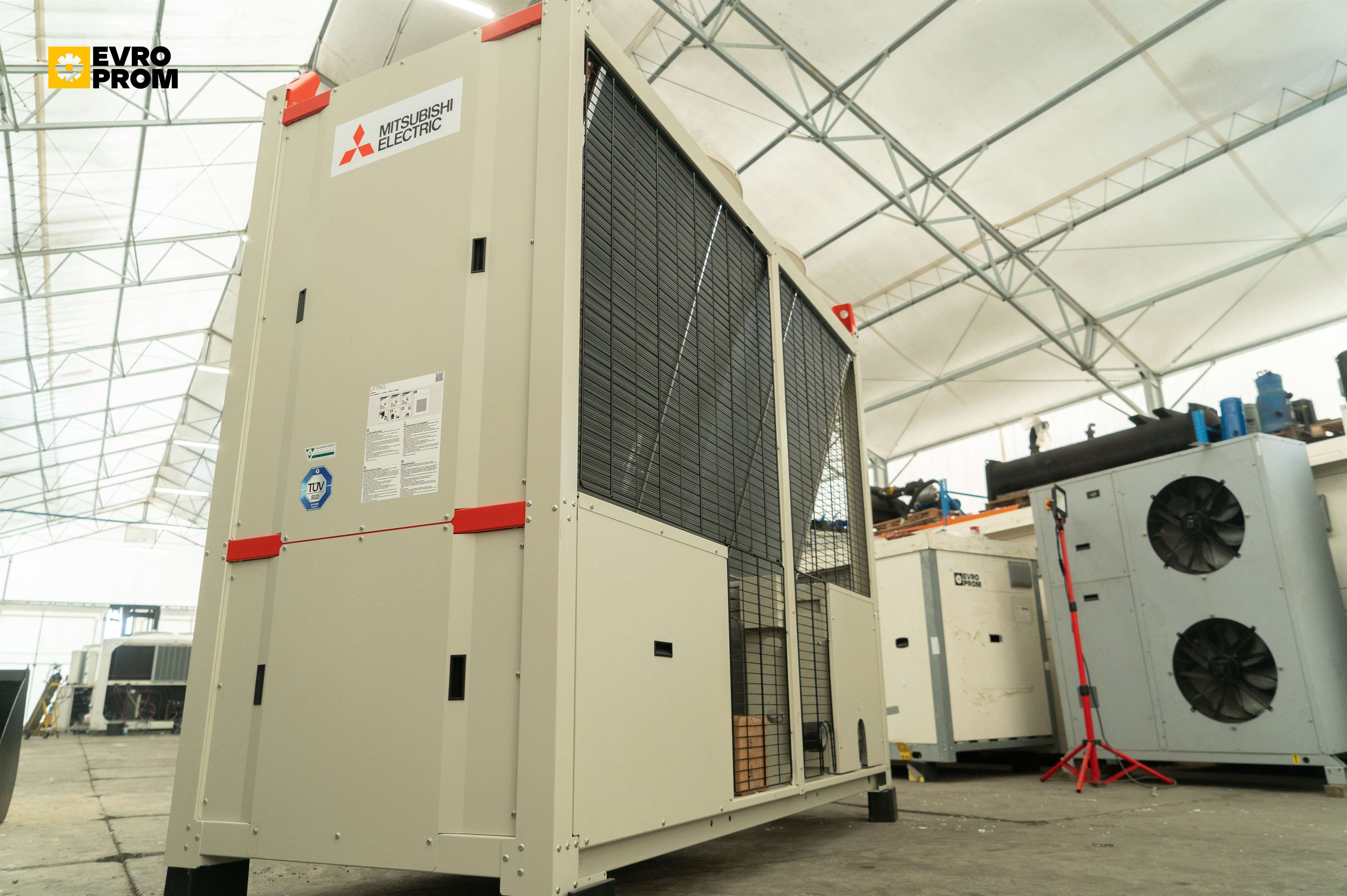 Chiller CLIMAVENETA | 66,7/49,4 kW | Garanzia | Nuovo in vendita - foto 4