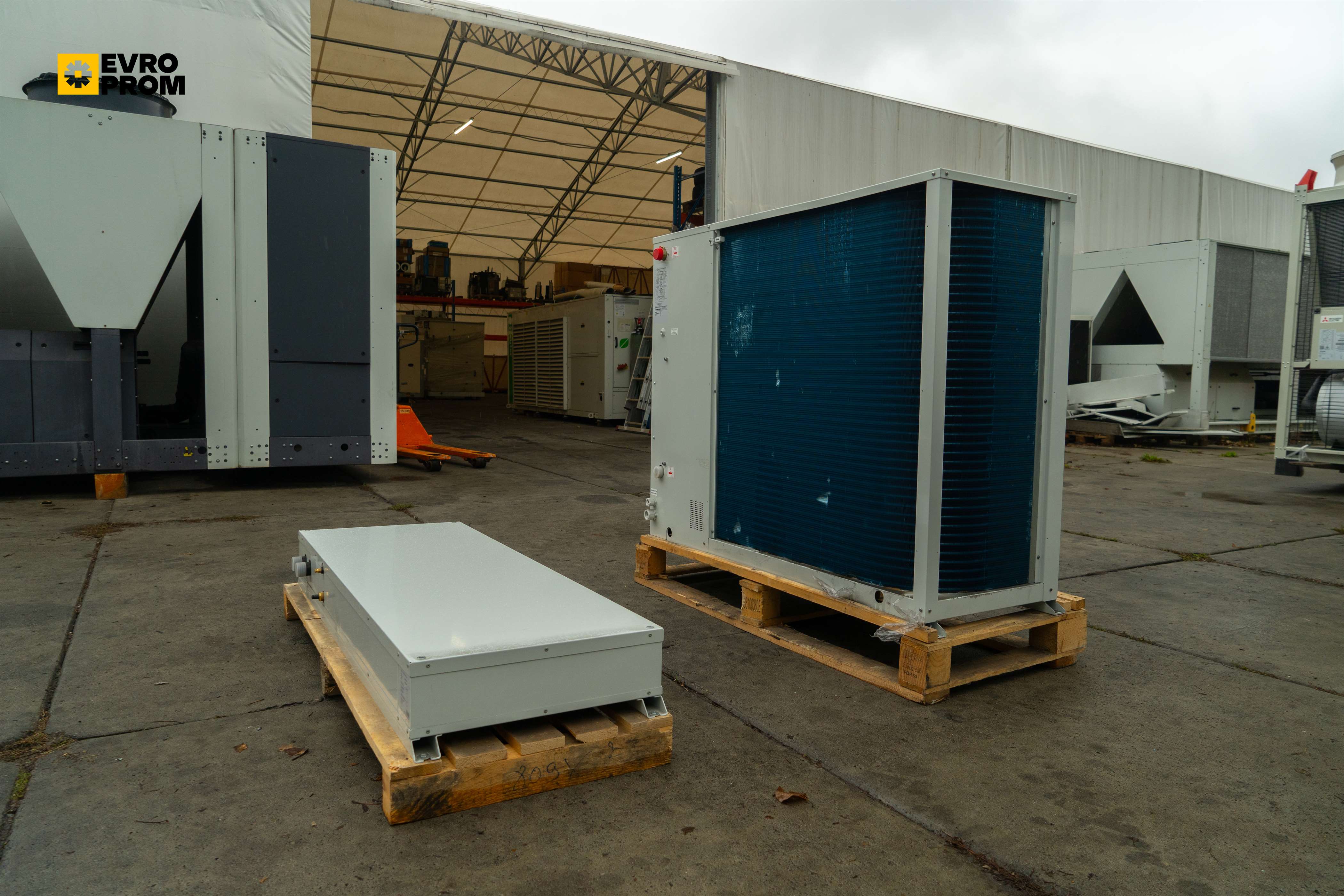 Chiller CLIMAVENETA | 18.7/21.7 kW | Garanzia | Nuovo in vendita - foto 6