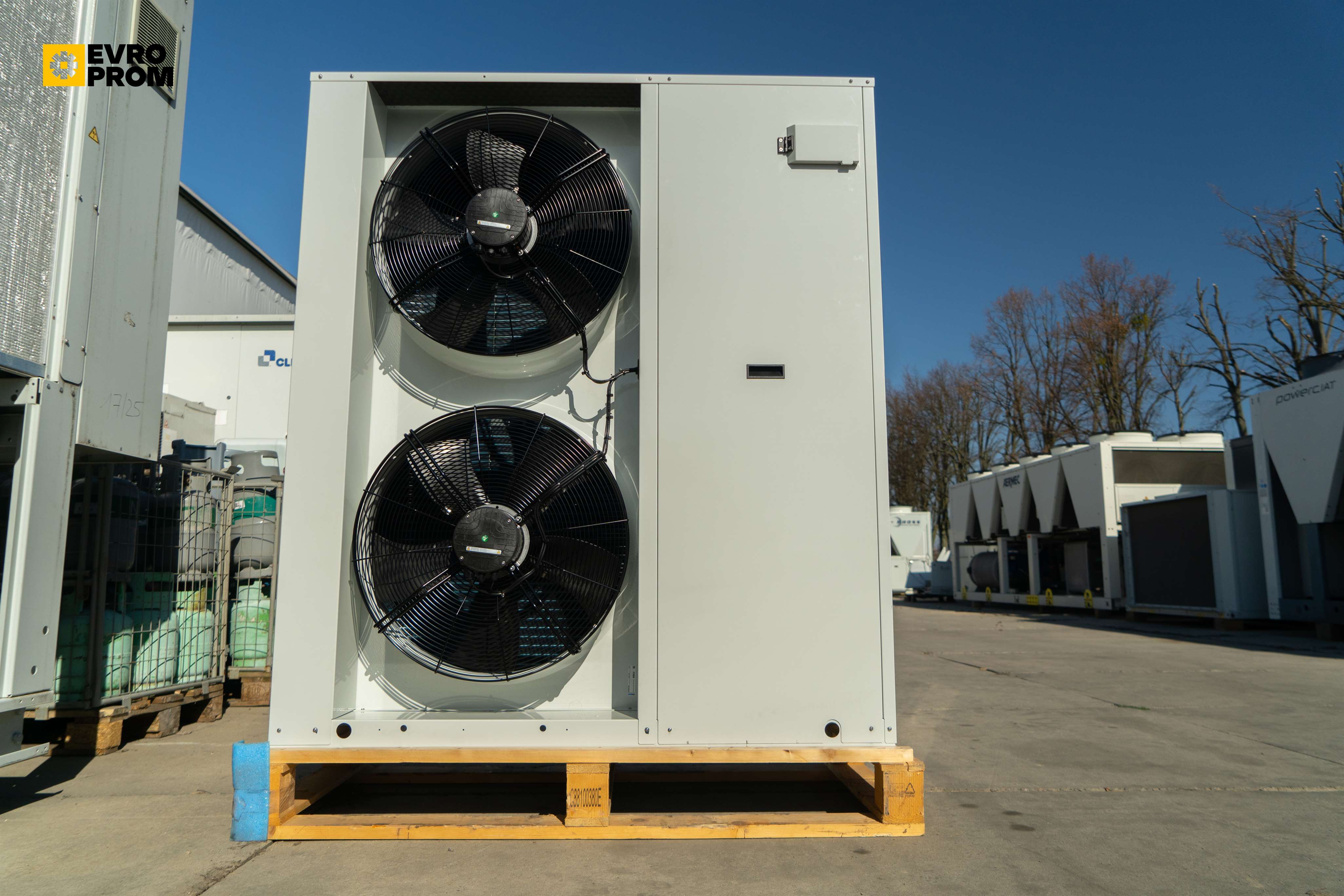 Chiller Climaveneta 25/27 kW | pompa di calore | Nuovo in vendita - foto 1