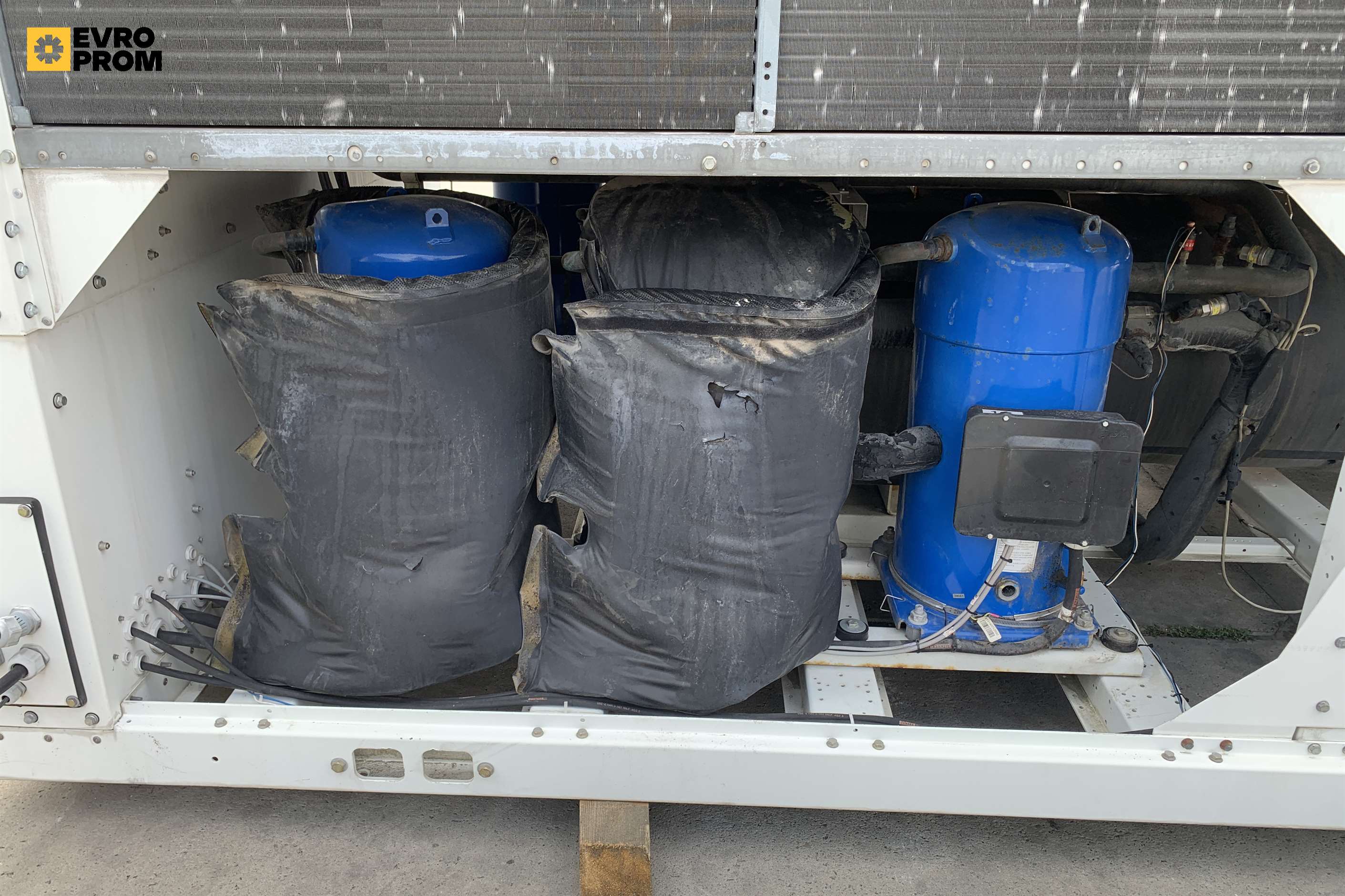 Chiller Trane usato | 380,9 kW | 2011 Garanzia in vendita - foto 5