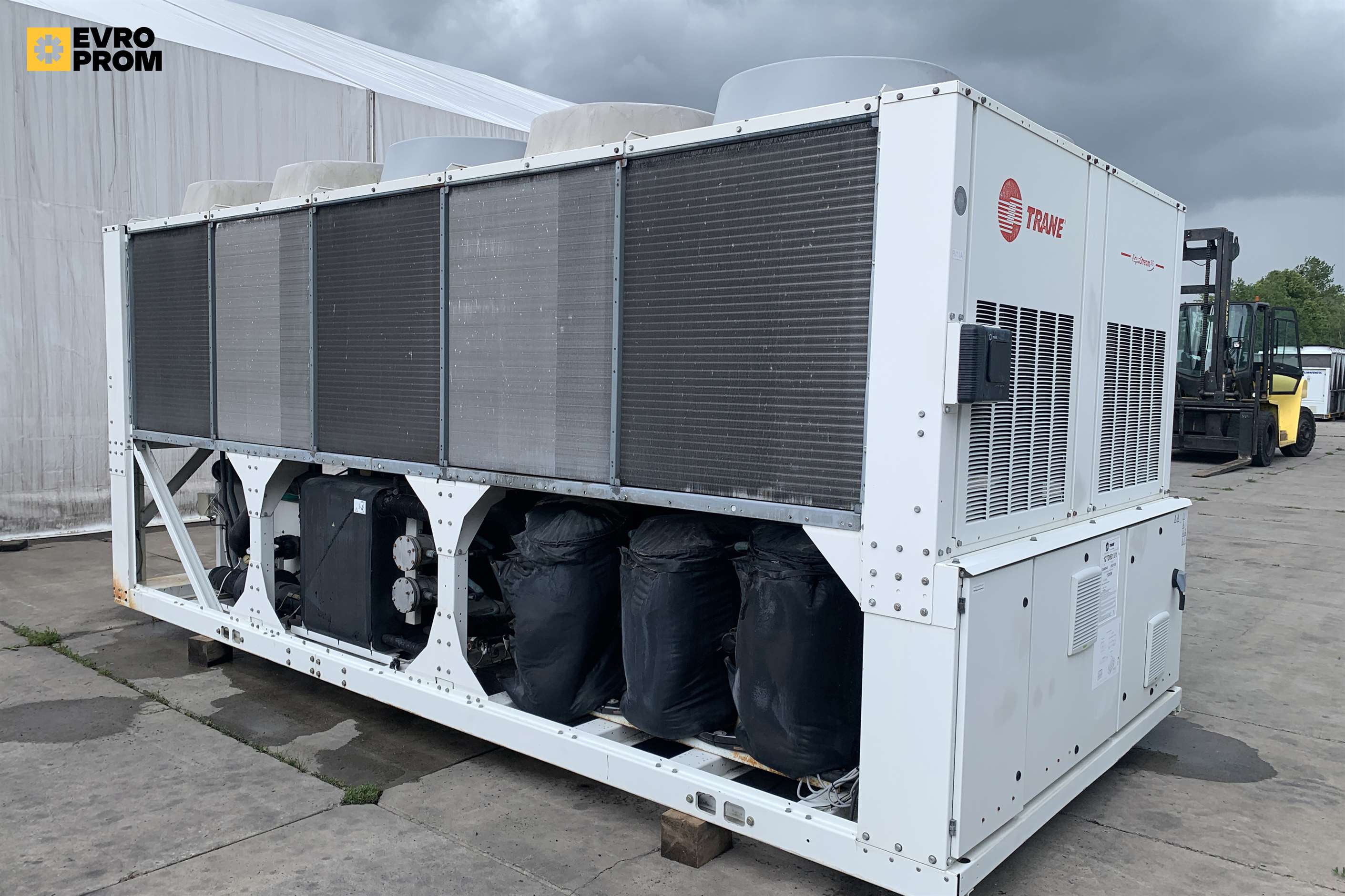 Trane chiller usato | 380,9 kW | Garanzia 2011 in vendita - foto 4