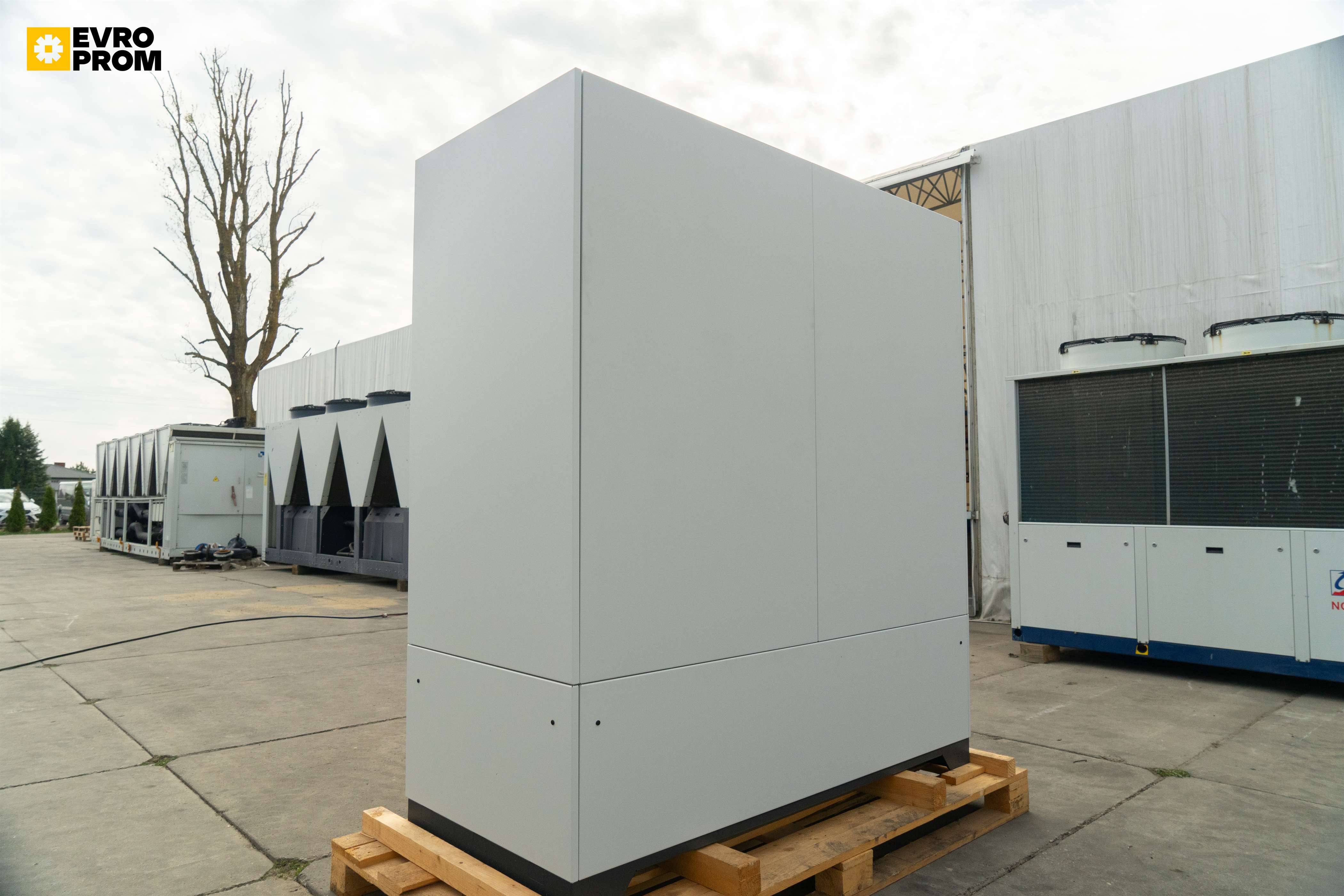 Air cooled chiller KKT | 83 kW | R410A | 2021 | Nuovo in vendita - foto 3