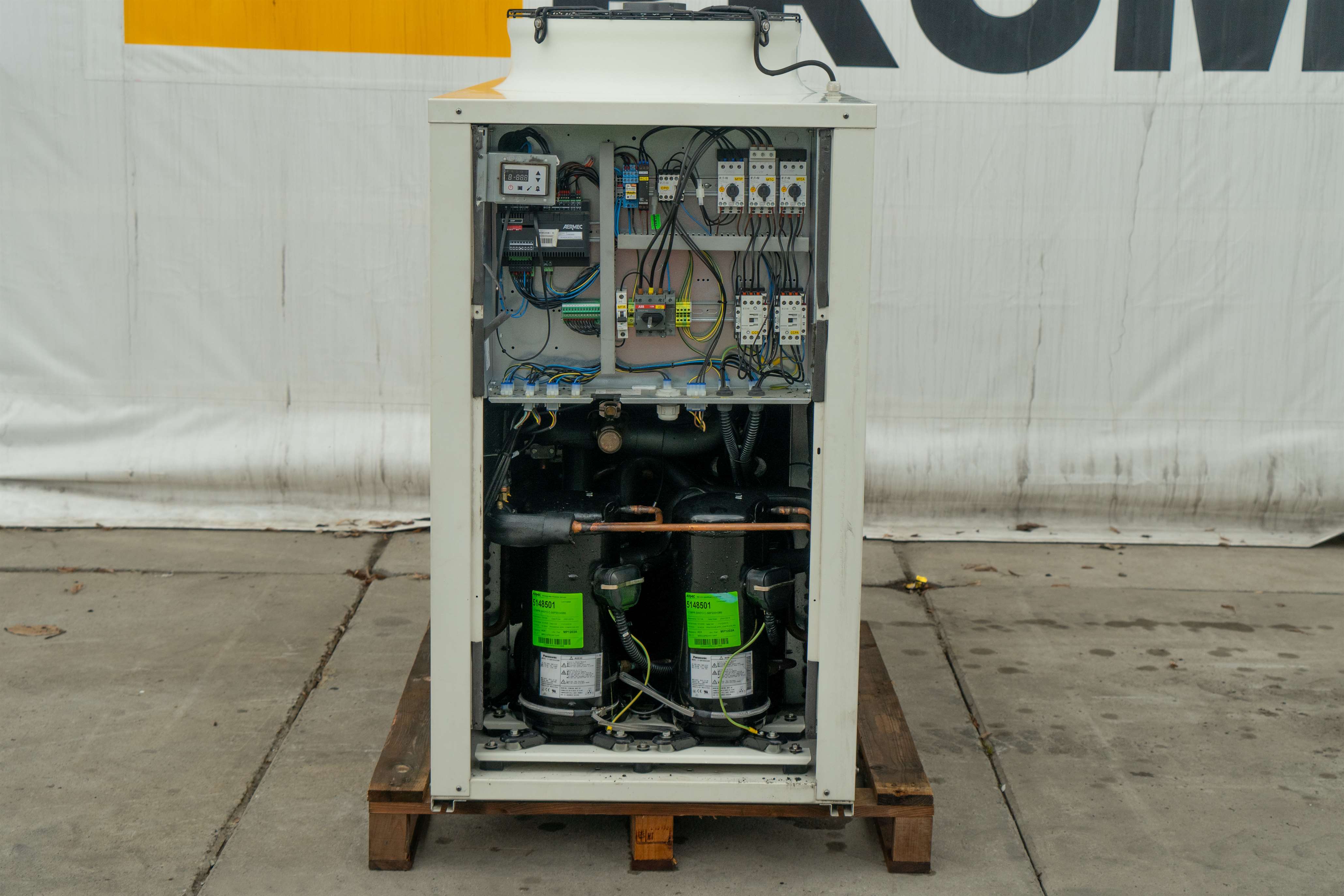 Aircooled chiller Aermec | 32/35 kW | 2016 | Garanzia in vendita - foto 10