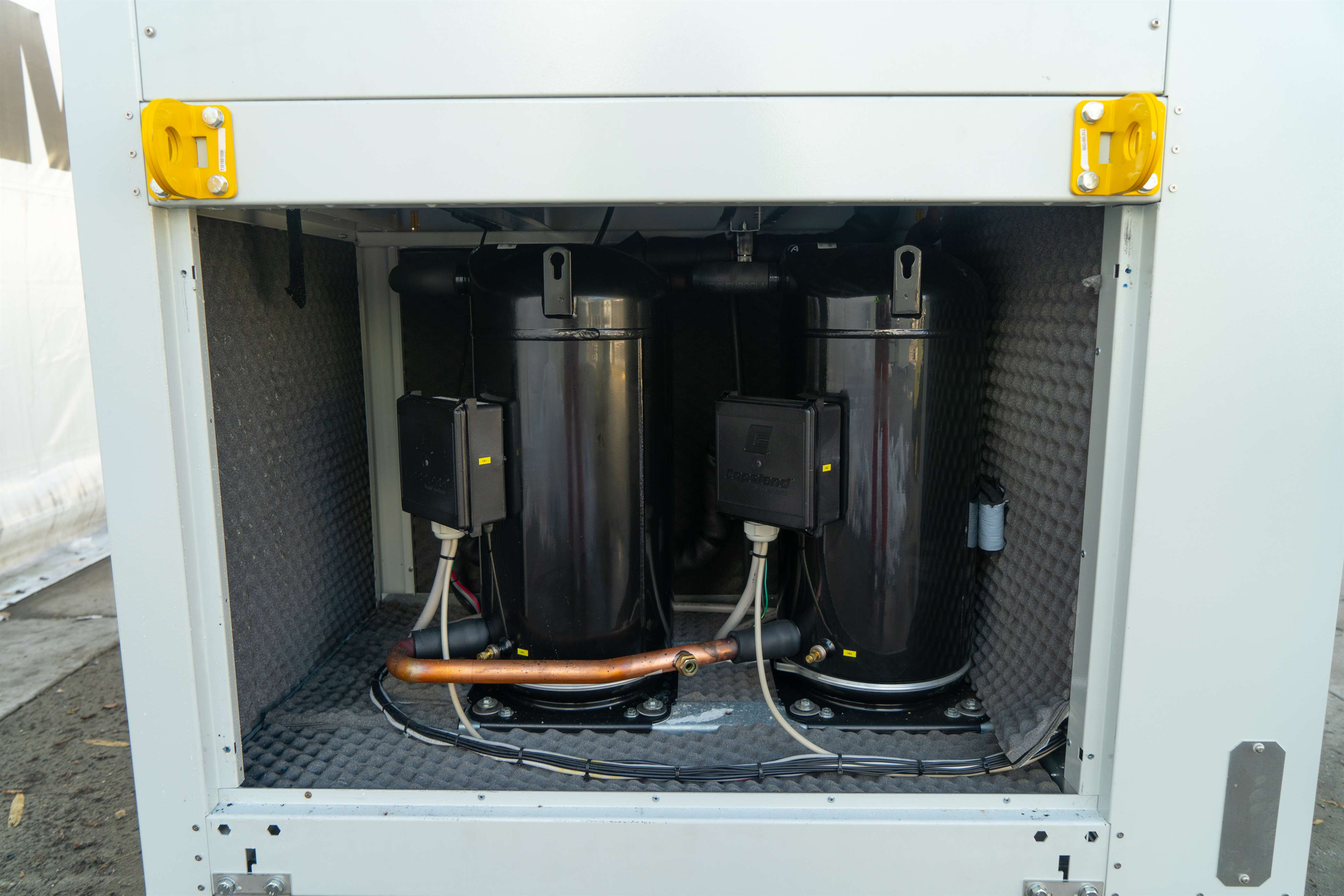 Water cooled chiller Climaveneta | 251/282 kW | Nuovo in vendita - foto 7