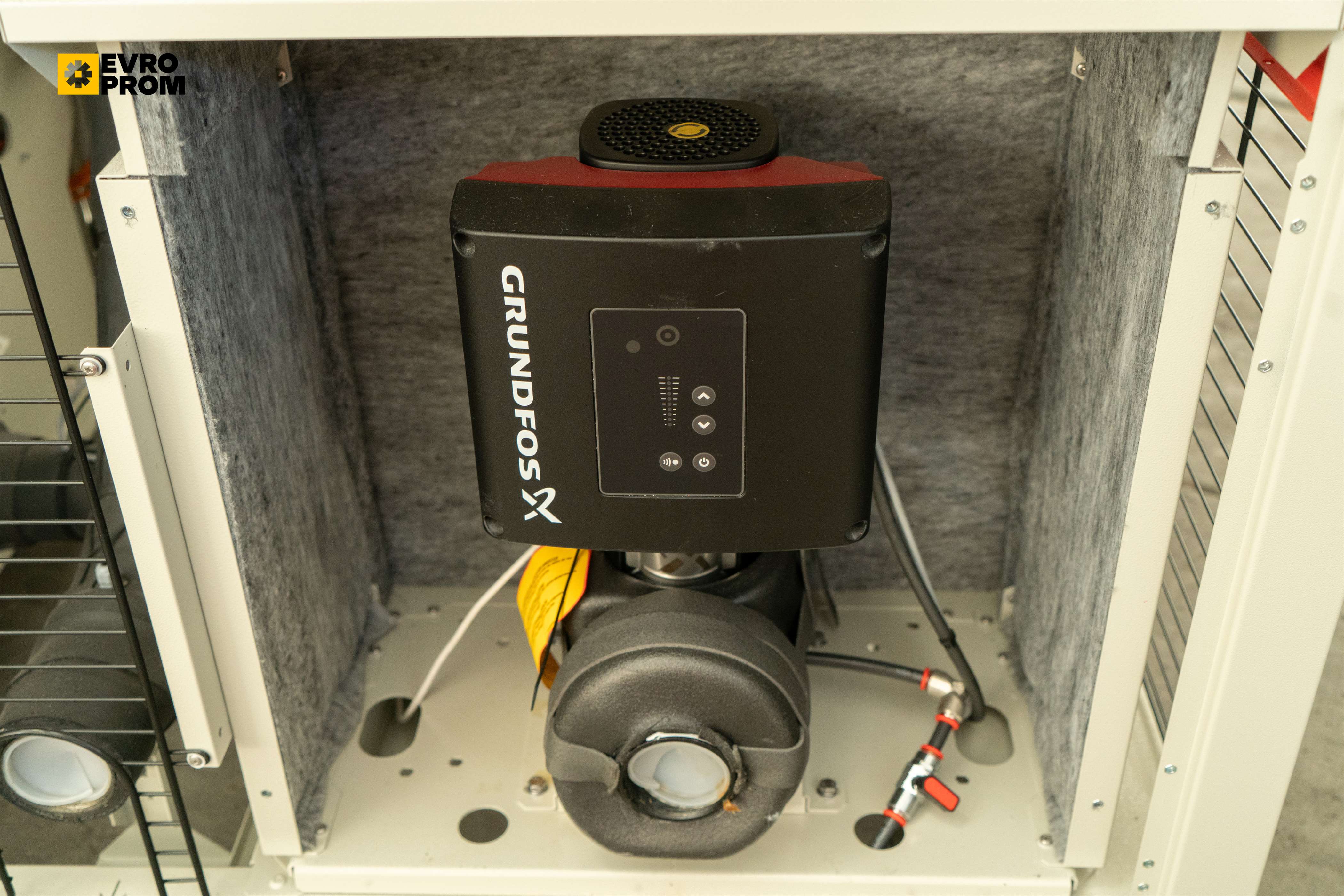 Chiller CLIMAVENETA | 66,7/49,4 kW | Garanzia | Nuovo in vendita - foto 8