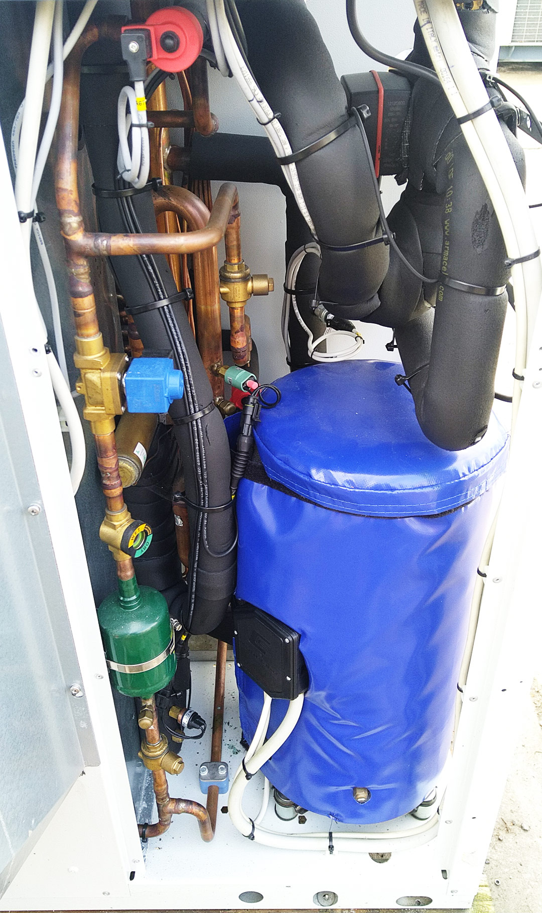 Chiller Blue Box 26/30 kW | pompa di calore | Nuovo in vendita - foto 8