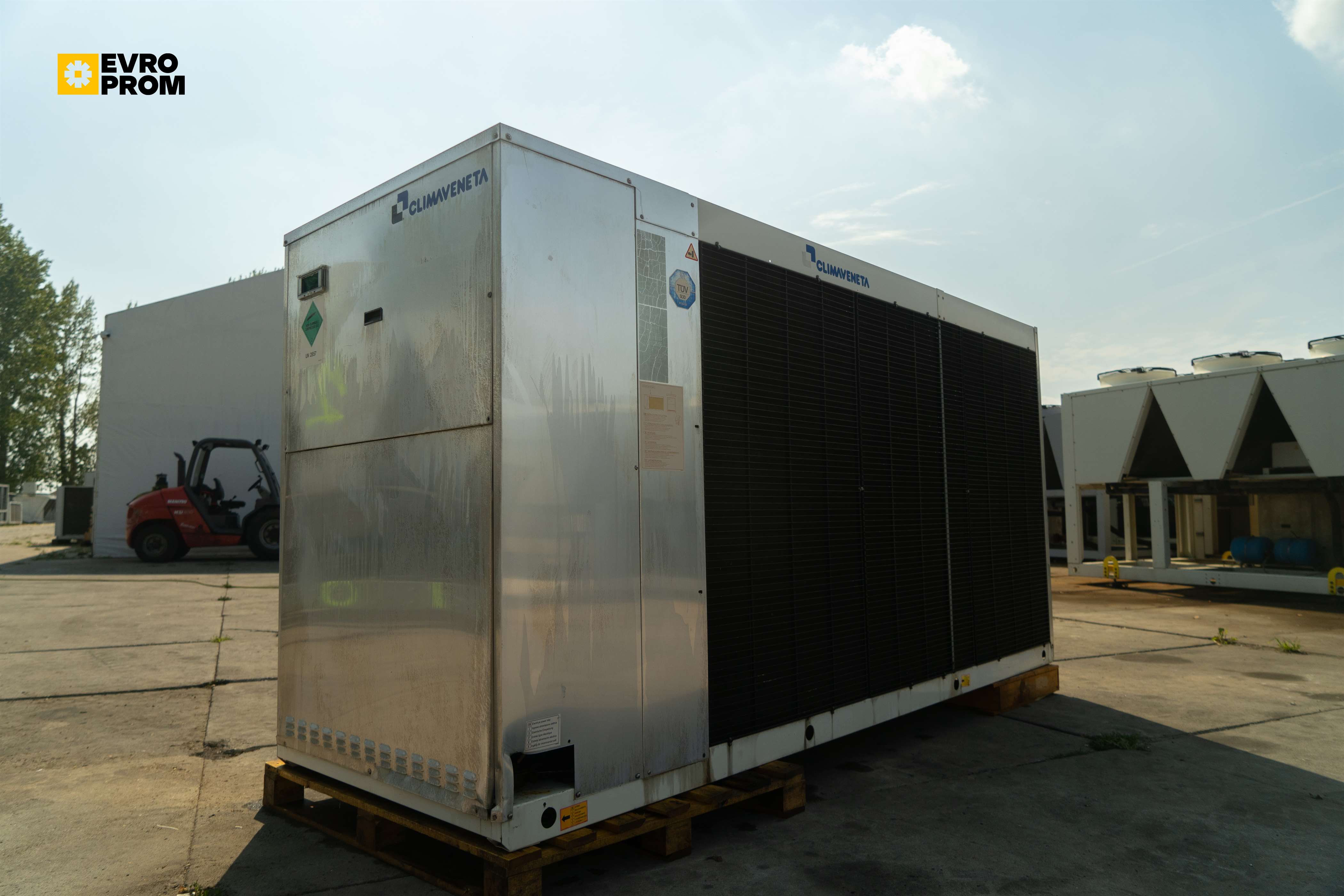 Chiller Climaveneta 127/144 kW | pompa di calore in vendita - foto 4