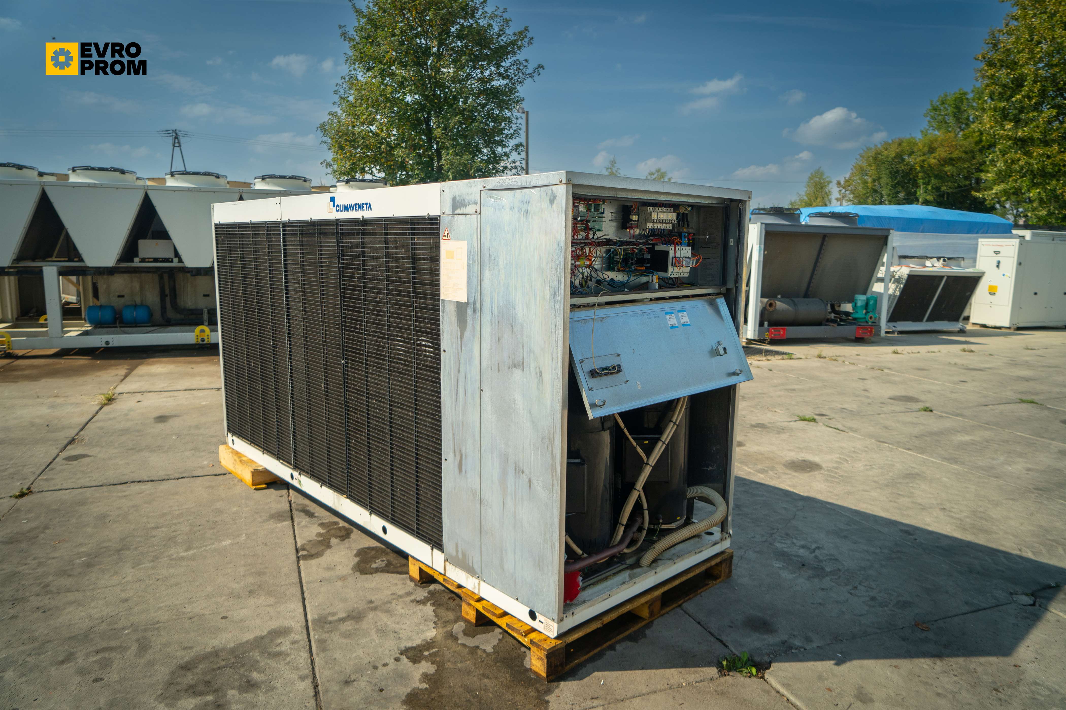 Chiller Climaveneta 127/144 kW | pompa di calore in vendita - foto 7