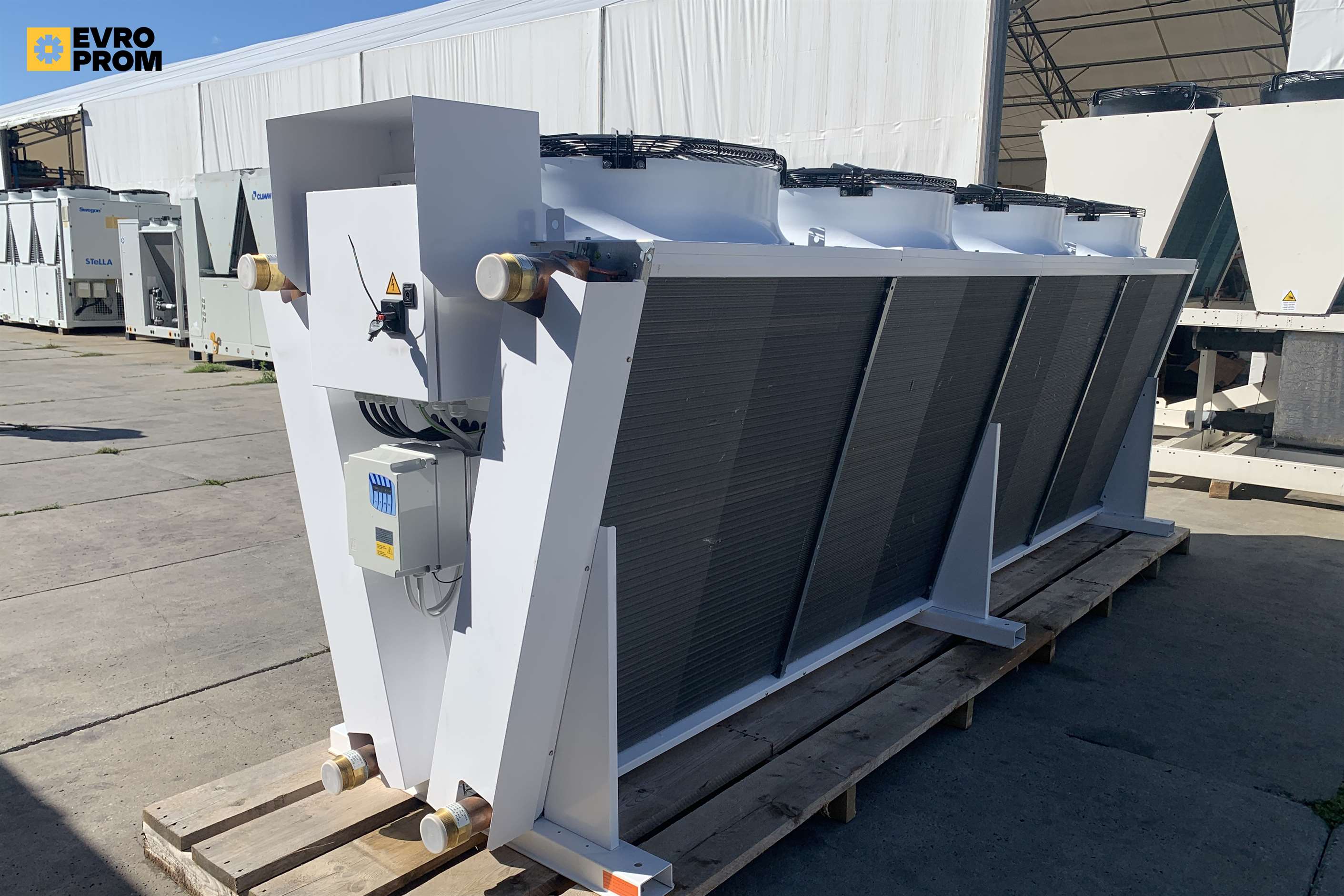Dry cooler Aermec | 269,7 kW | Nuovo 2023 in vendita - foto 5