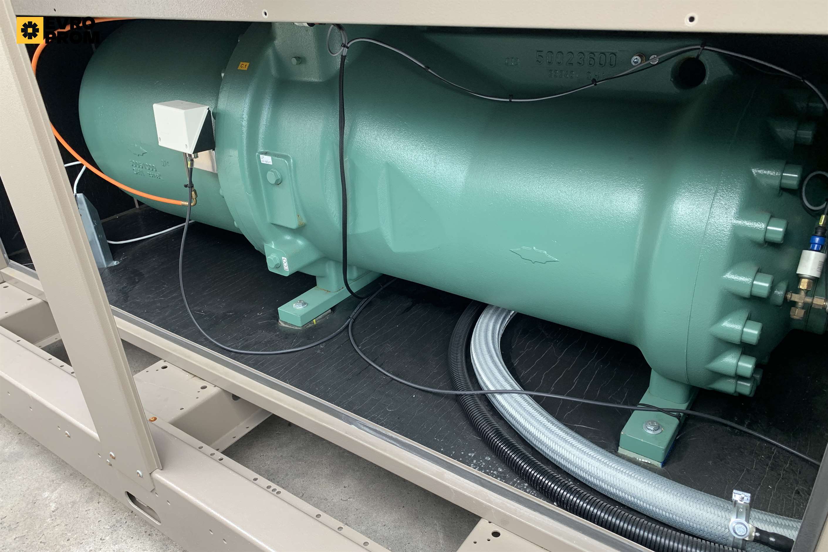 Chiller York 535 kW | R1234ze | EC-fans | 2024 | Nuovo in vendita - foto 6