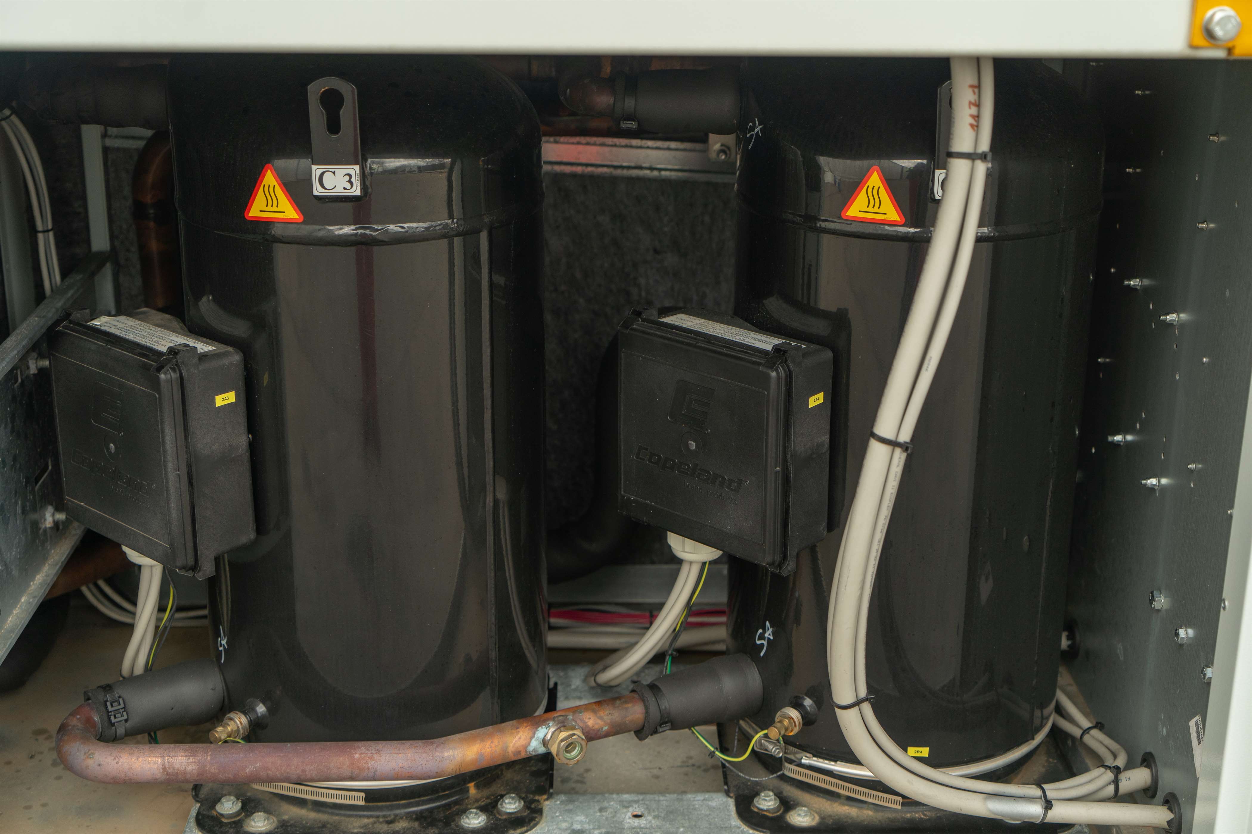 Climaveneta water cooled chiller | 396/439 kW | Nuovo in vendita - foto 8