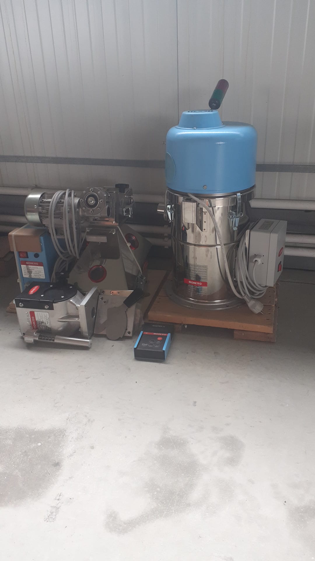 Dosing system + Hopper loader+ static mixer+ valve in vendita - foto 2