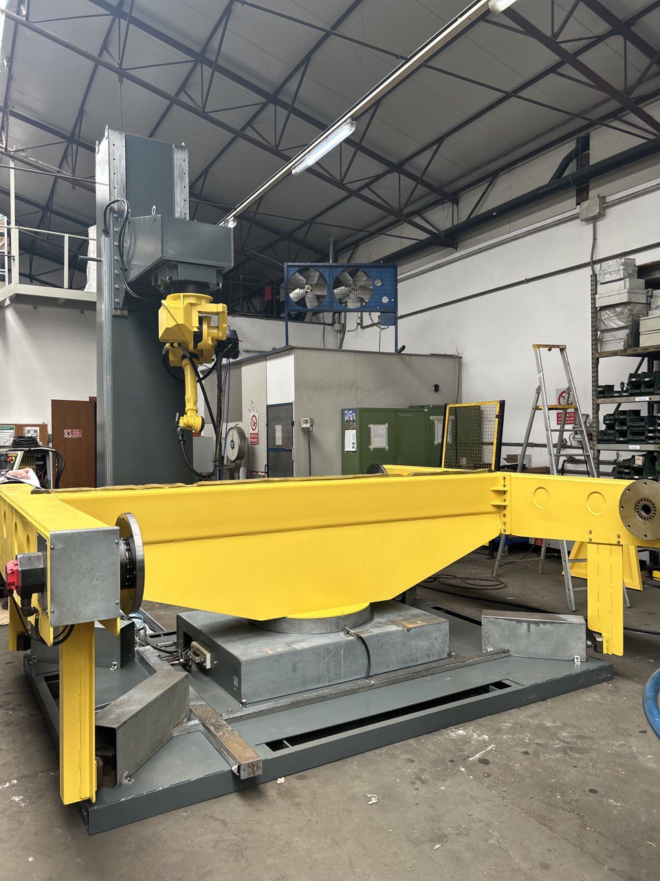 Isola robot Fanuc di saldatura, testata. in vendita - foto 3