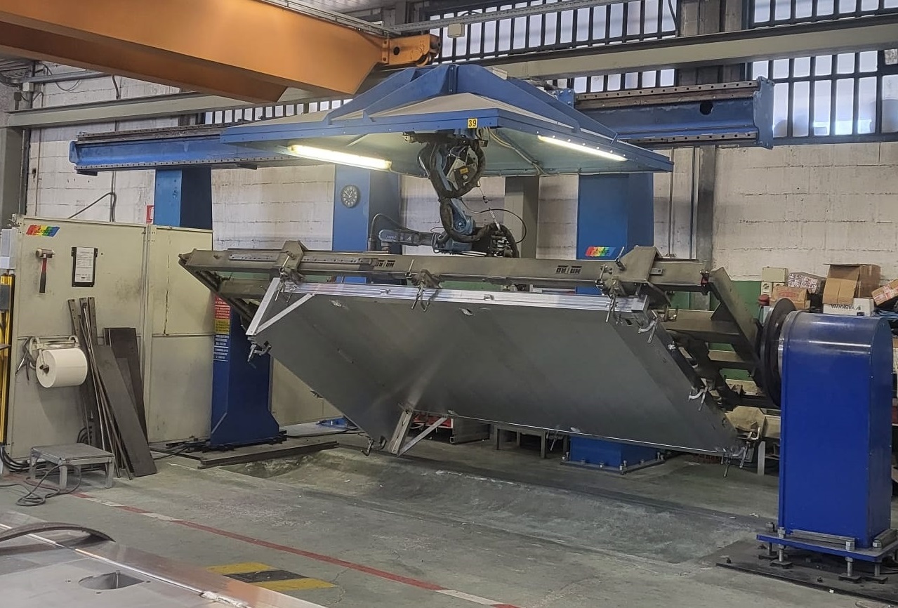 ISOLA ROBOT MOTOMAN HP 6 PER SALDATURA in vendita - foto 2