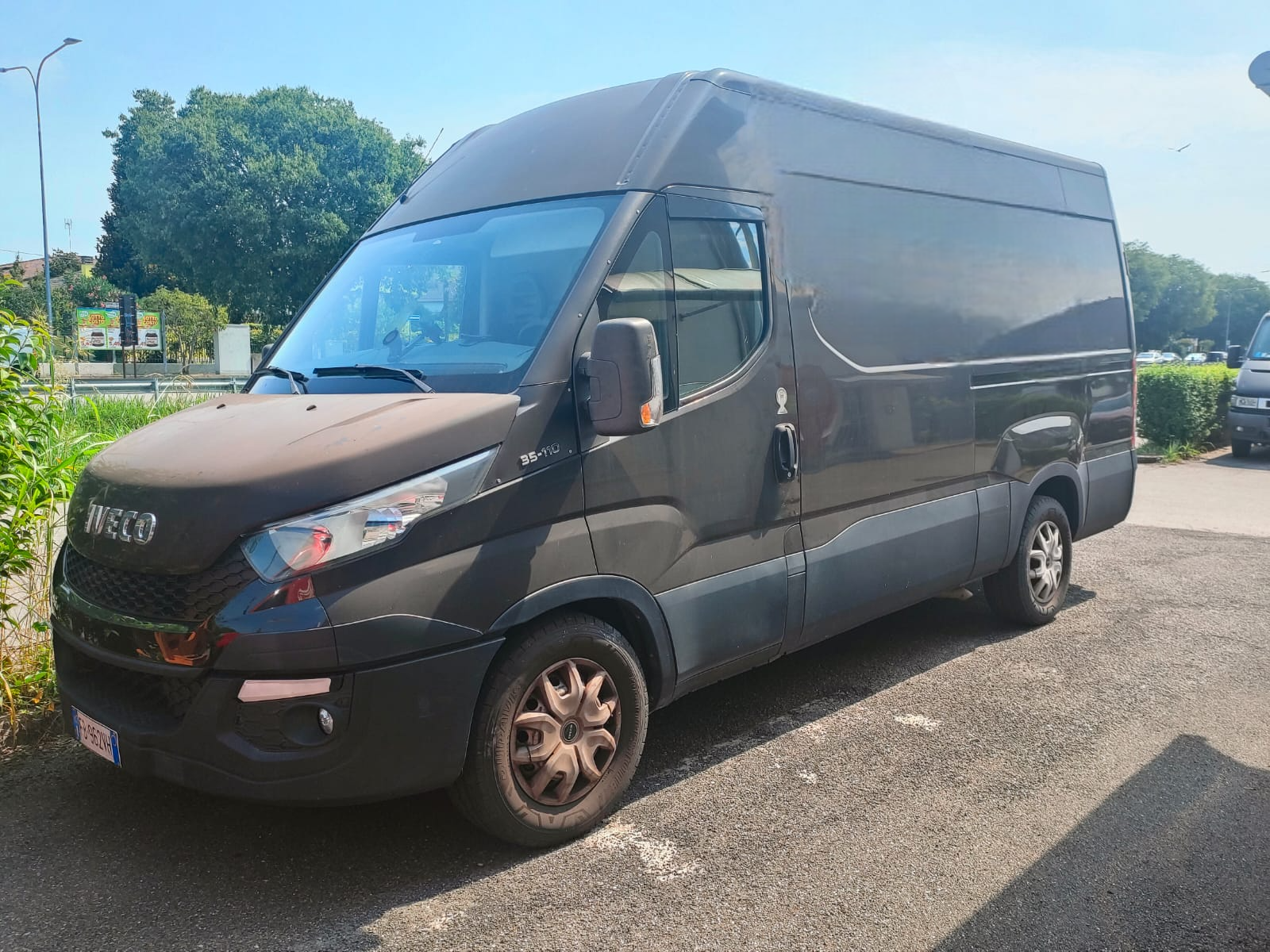 FURGONE CHIUSO IVECO DAILY 35S11  - 2300 TDI in vendita - foto 2