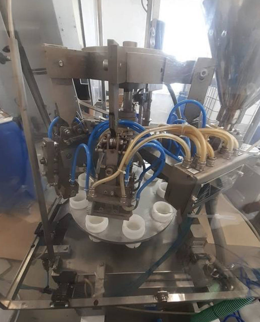 Macchina automatica per l'imballaggio in tubi COMADIS  in vendita - foto 5