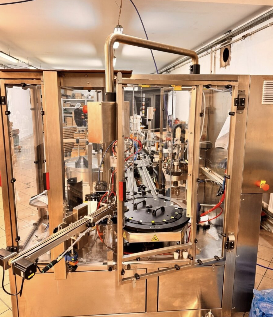 Linea di produzione di smalti per unghie in vendita - foto 1
