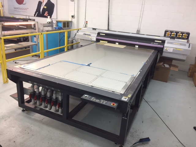 Plotter per stampa piana diretta UV MIMAKI JF1631 in vendita - foto 4