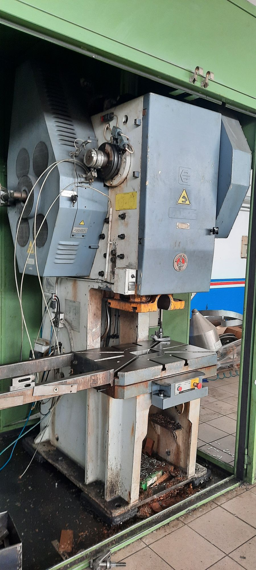PRESSA ECCENTRICA 60 TON USATA MECCANICA BULCOM in vendita - foto 2