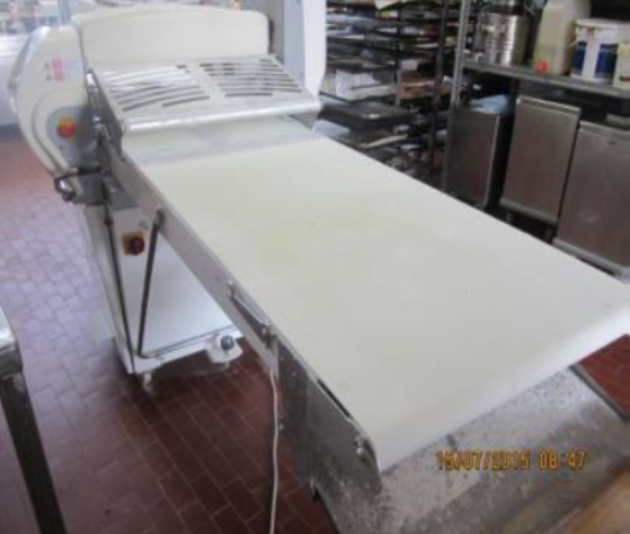 SFOGLIATRICE PER PASTA PROFESSIONALE PER LA PRODUZIONE in vendita - foto 3