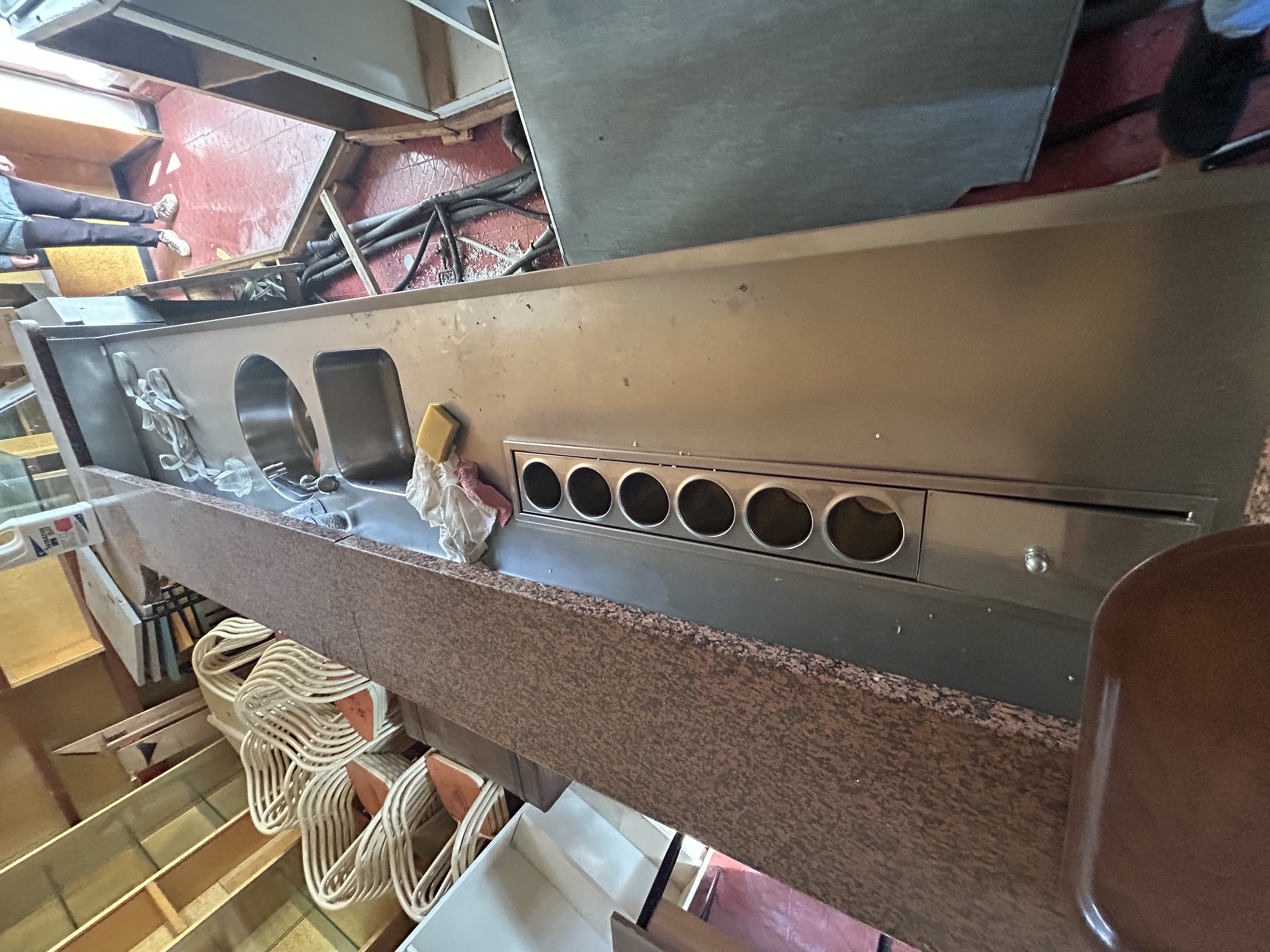 Bancone bar e retrobanco inox 3 m con vani refrigerati  in vendita - foto 4