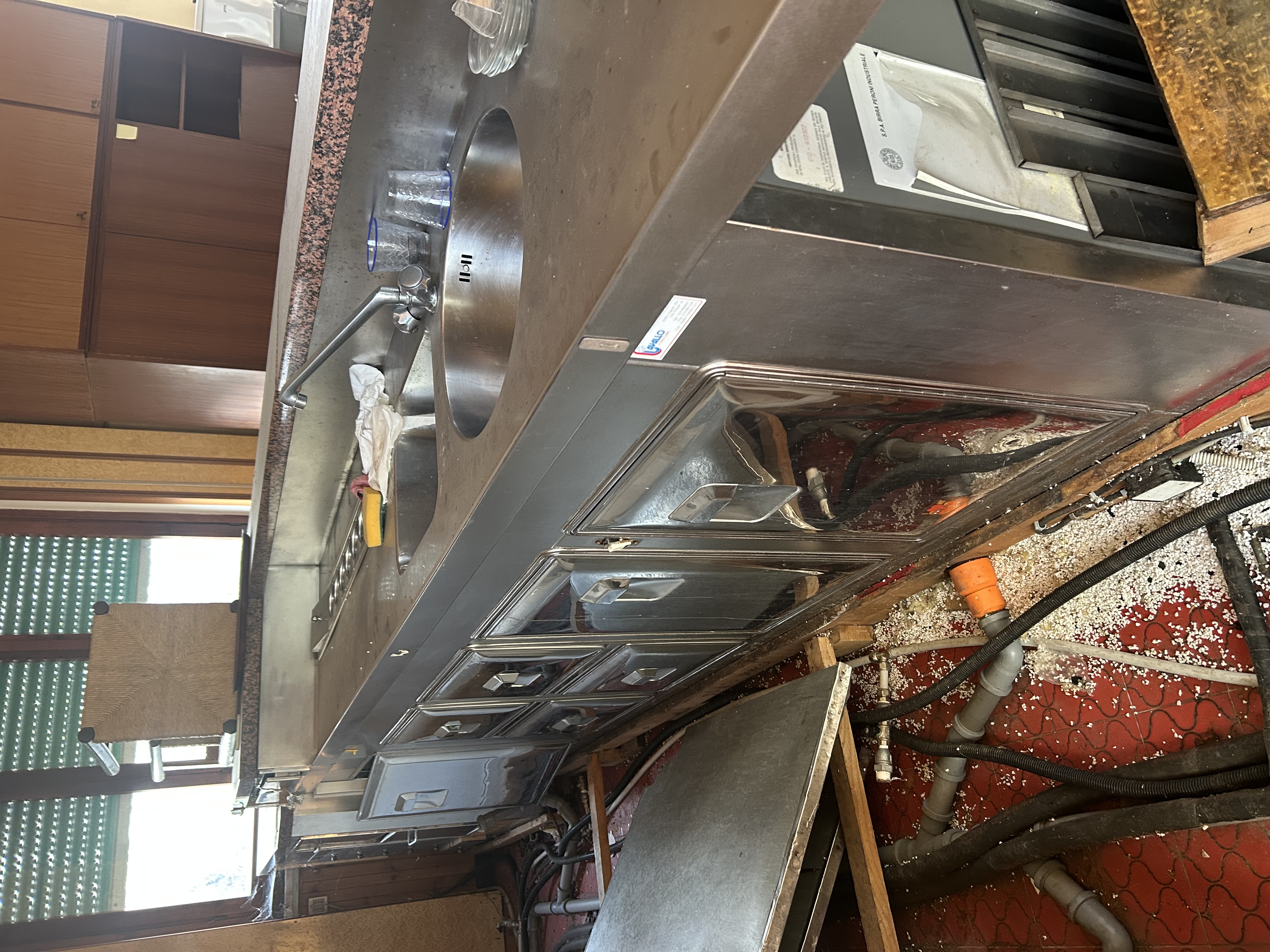 Bancone bar e retrobanco inox 3 m con vani refrigerati  in vendita - foto 7