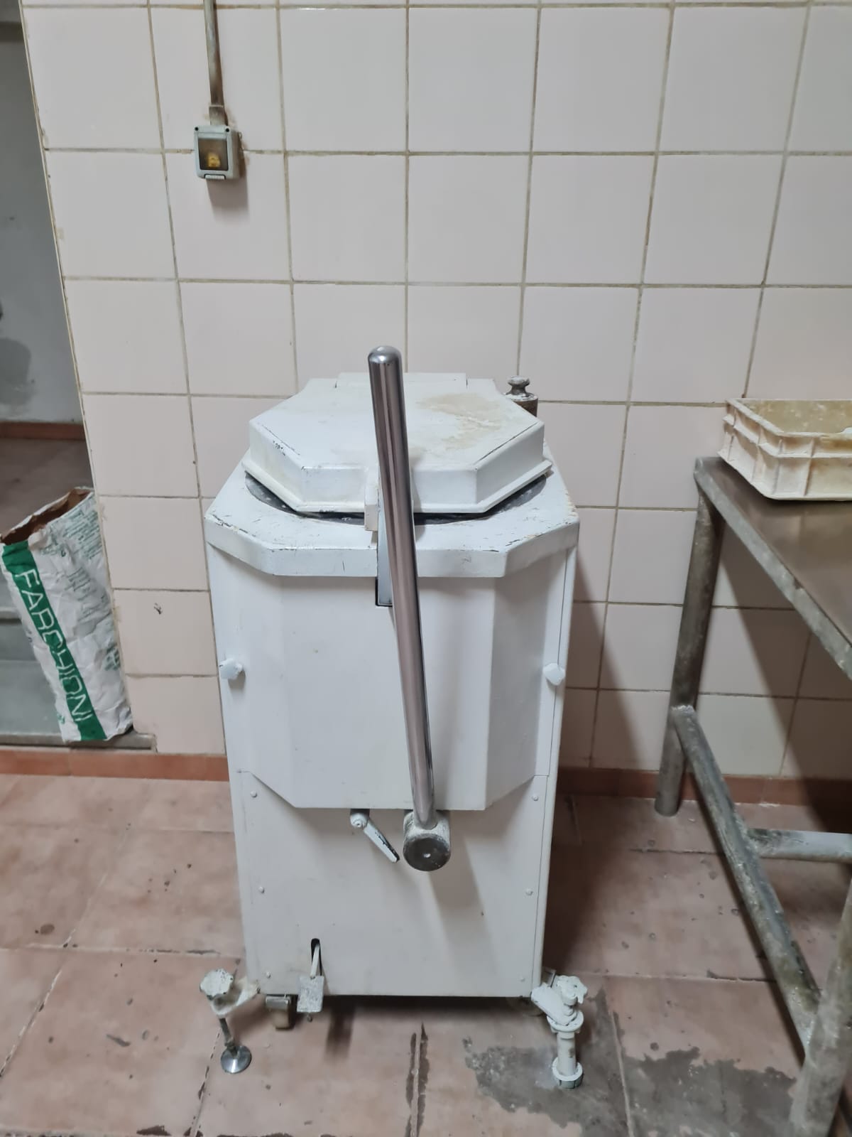 Attrezzatura panifici e pasticcerie in vendita - foto 9