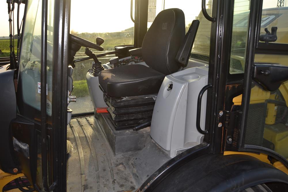 2012 CAT 906H-2 pala gommata in vendita - foto 3