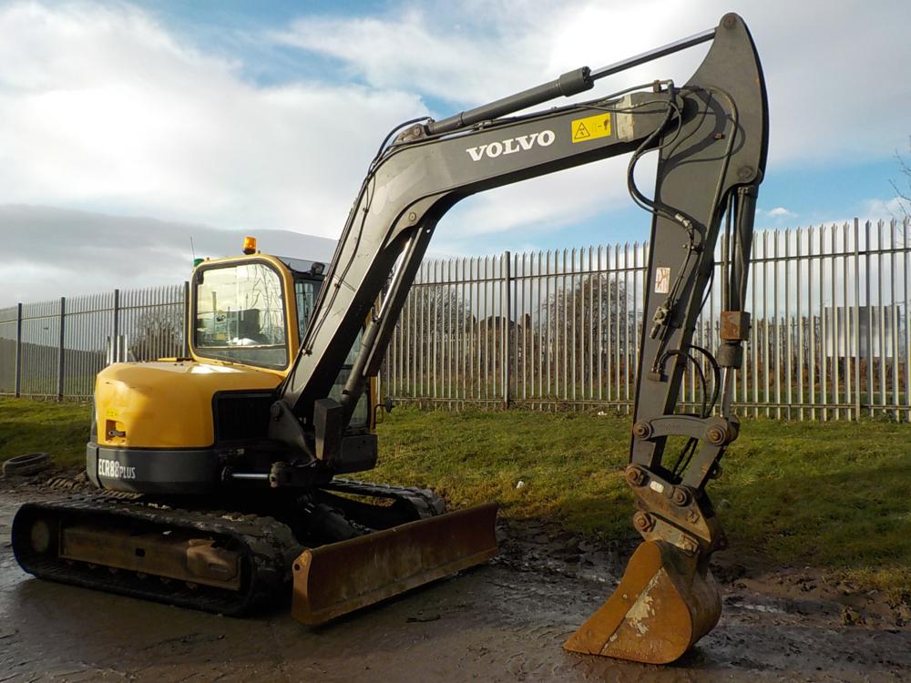 2011 Volvo ECR88  midi excavatore in vendita - foto 1
