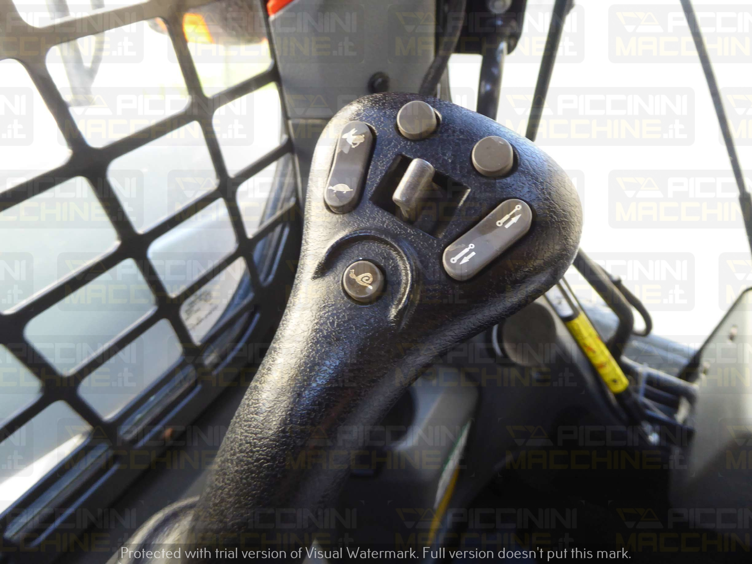 Minipala gommata Bobcat S66 in vendita - foto 12