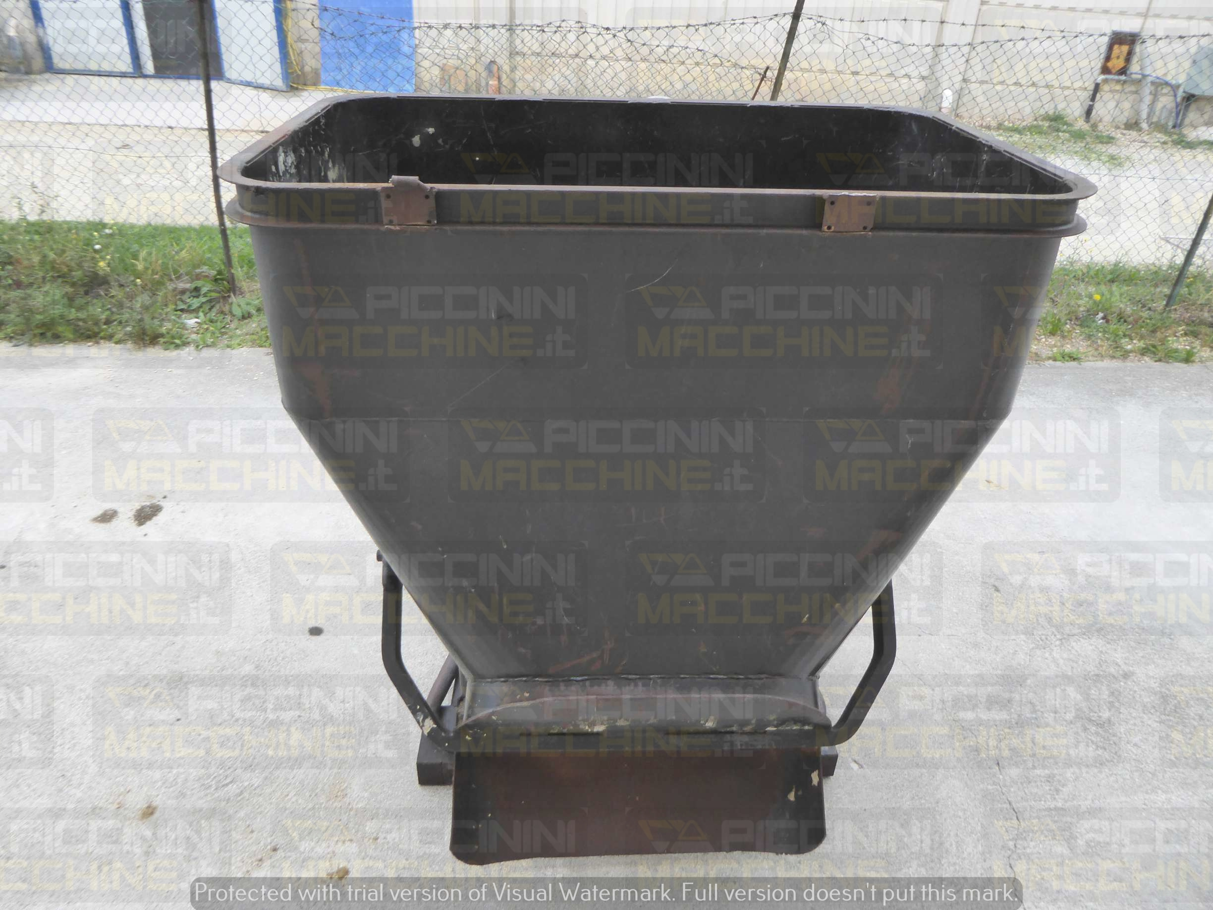 Secchio per calcestruzzo Merlo 1600 kg in vendita - foto 3